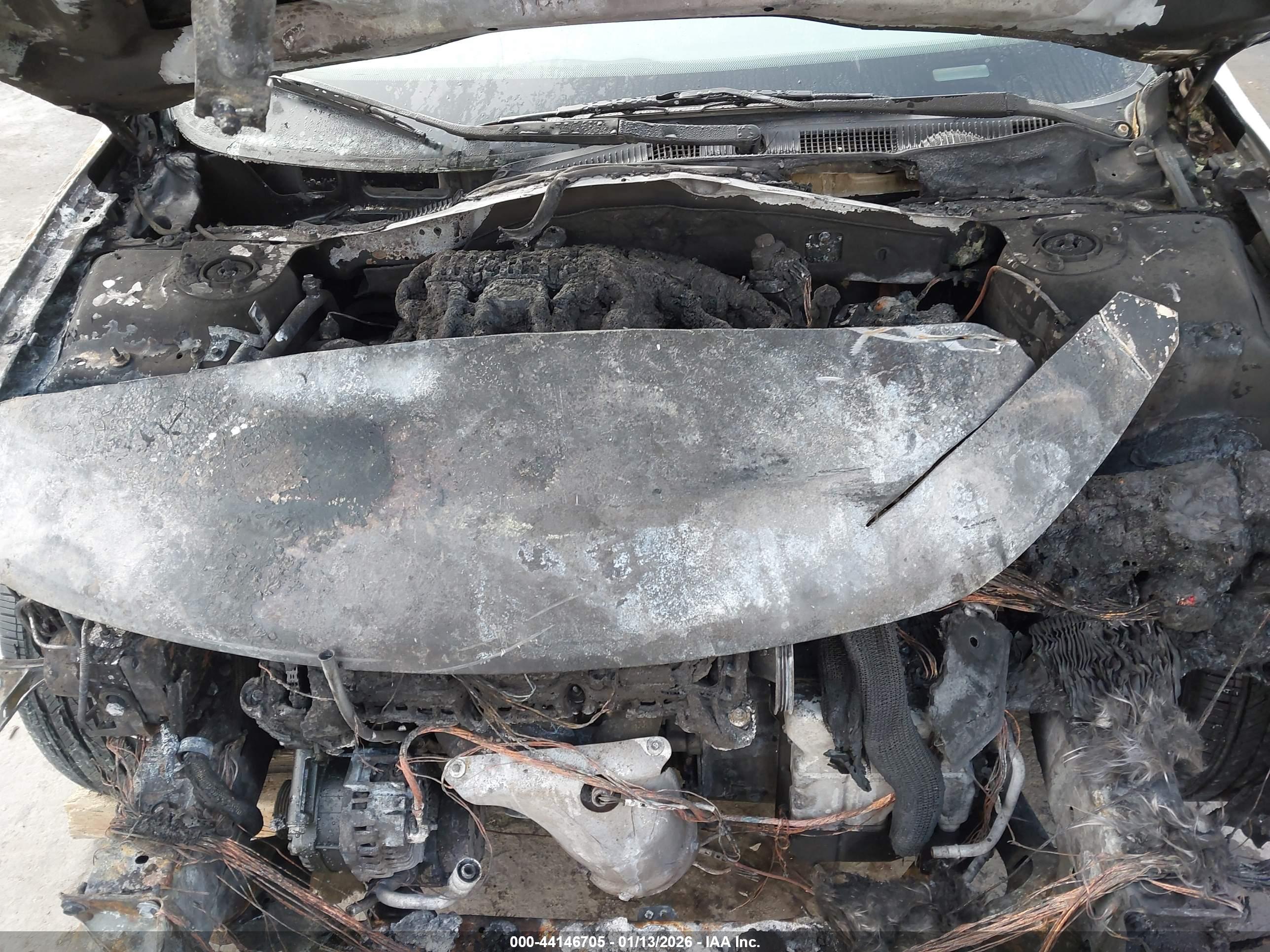 FORD FUSION image 10