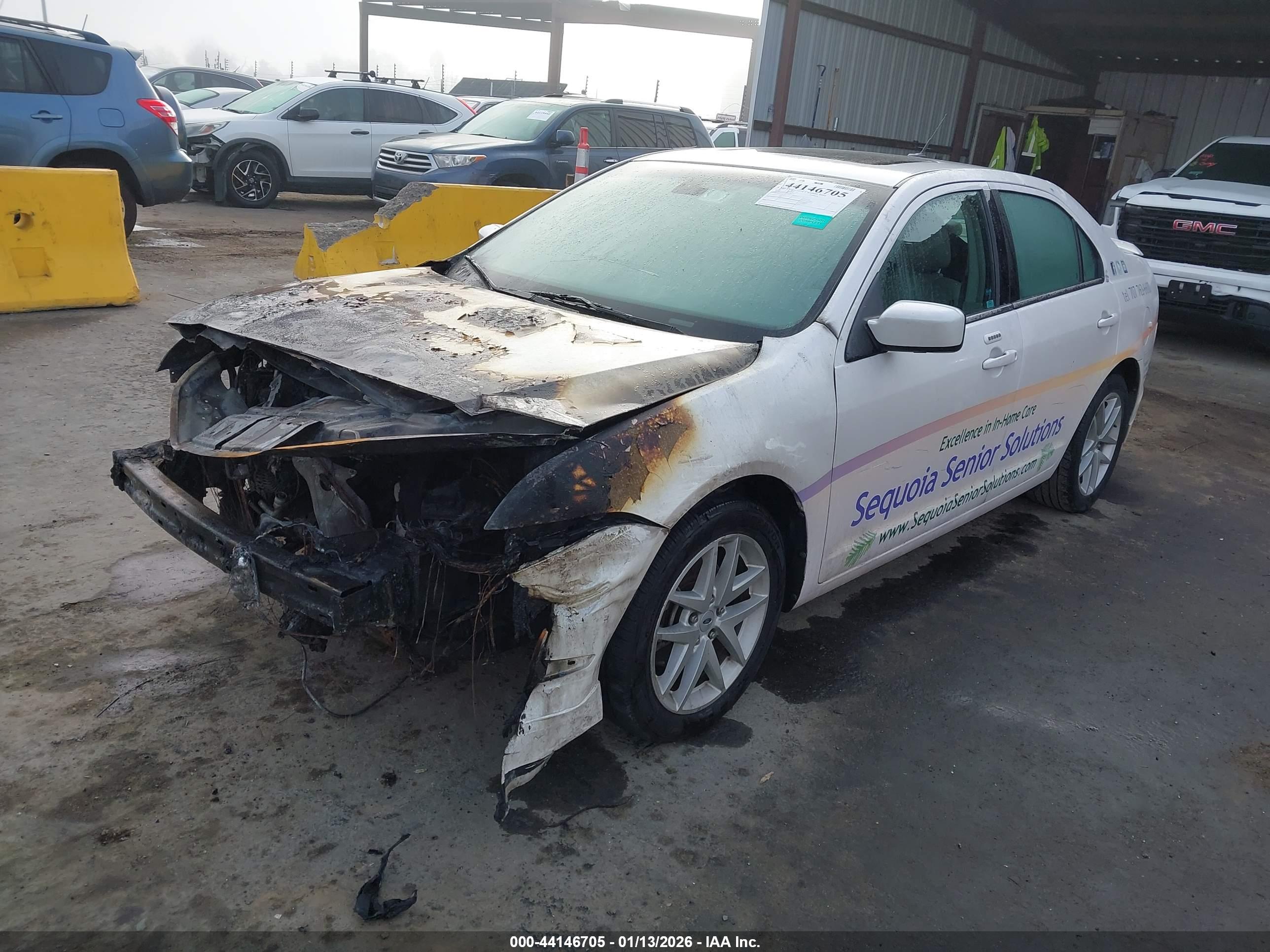 FORD FUSION image 2