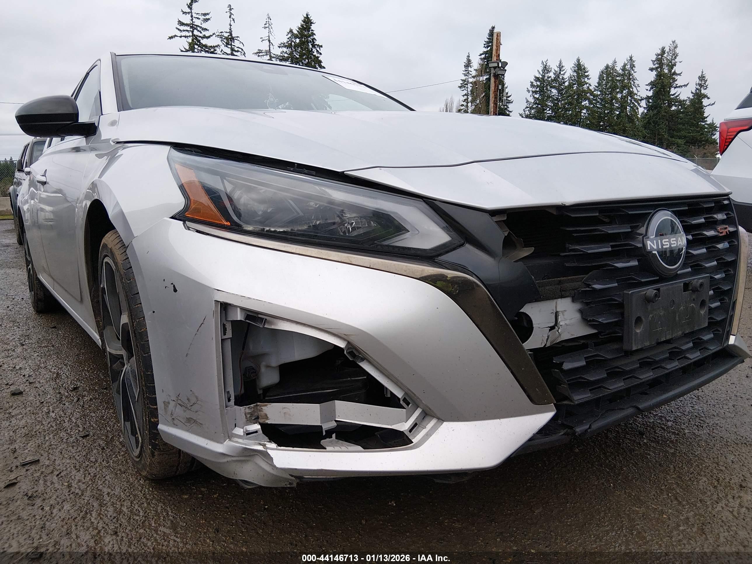 NISSAN ALTIMA image 6