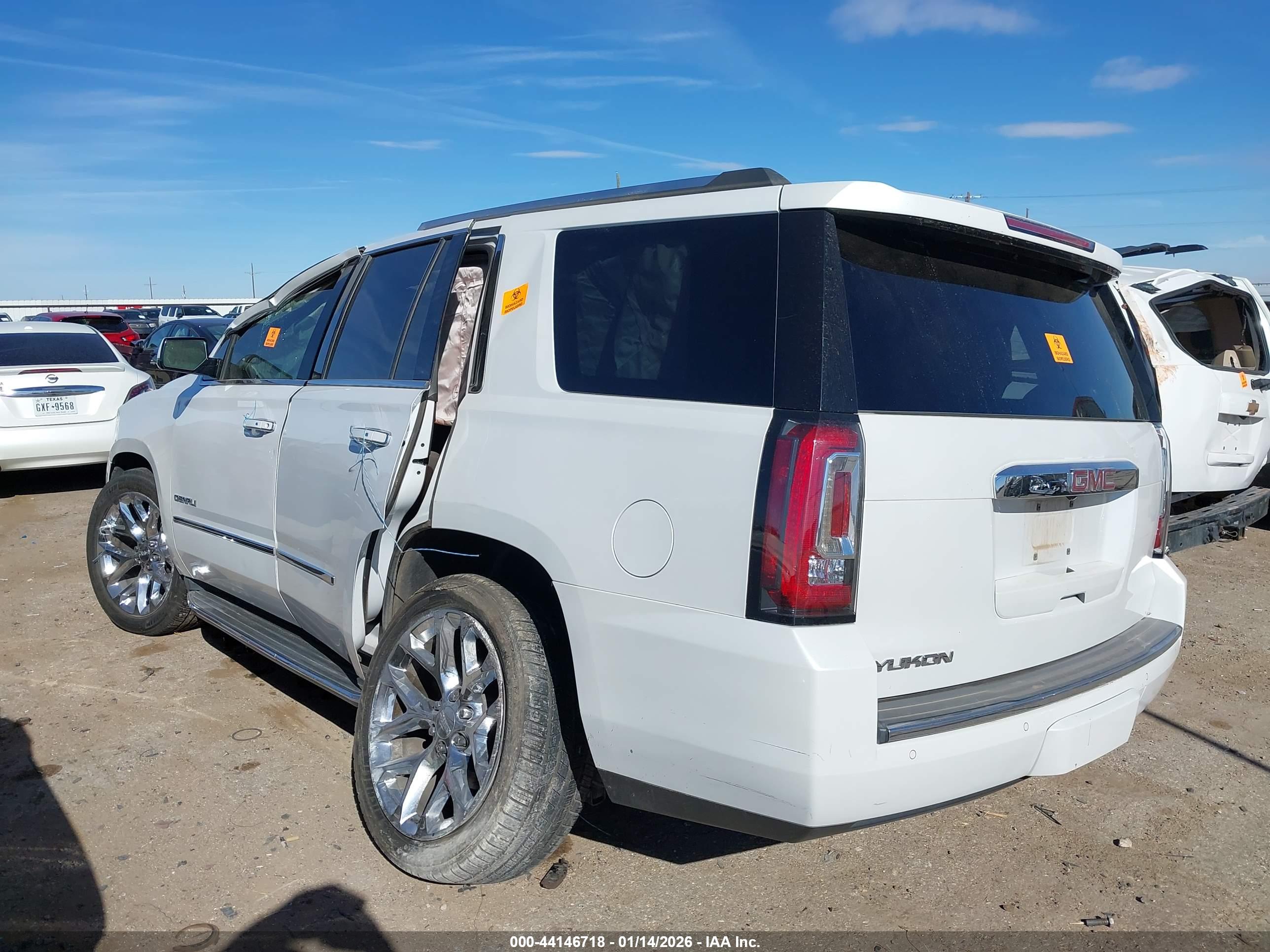 GMC YUKON image 3