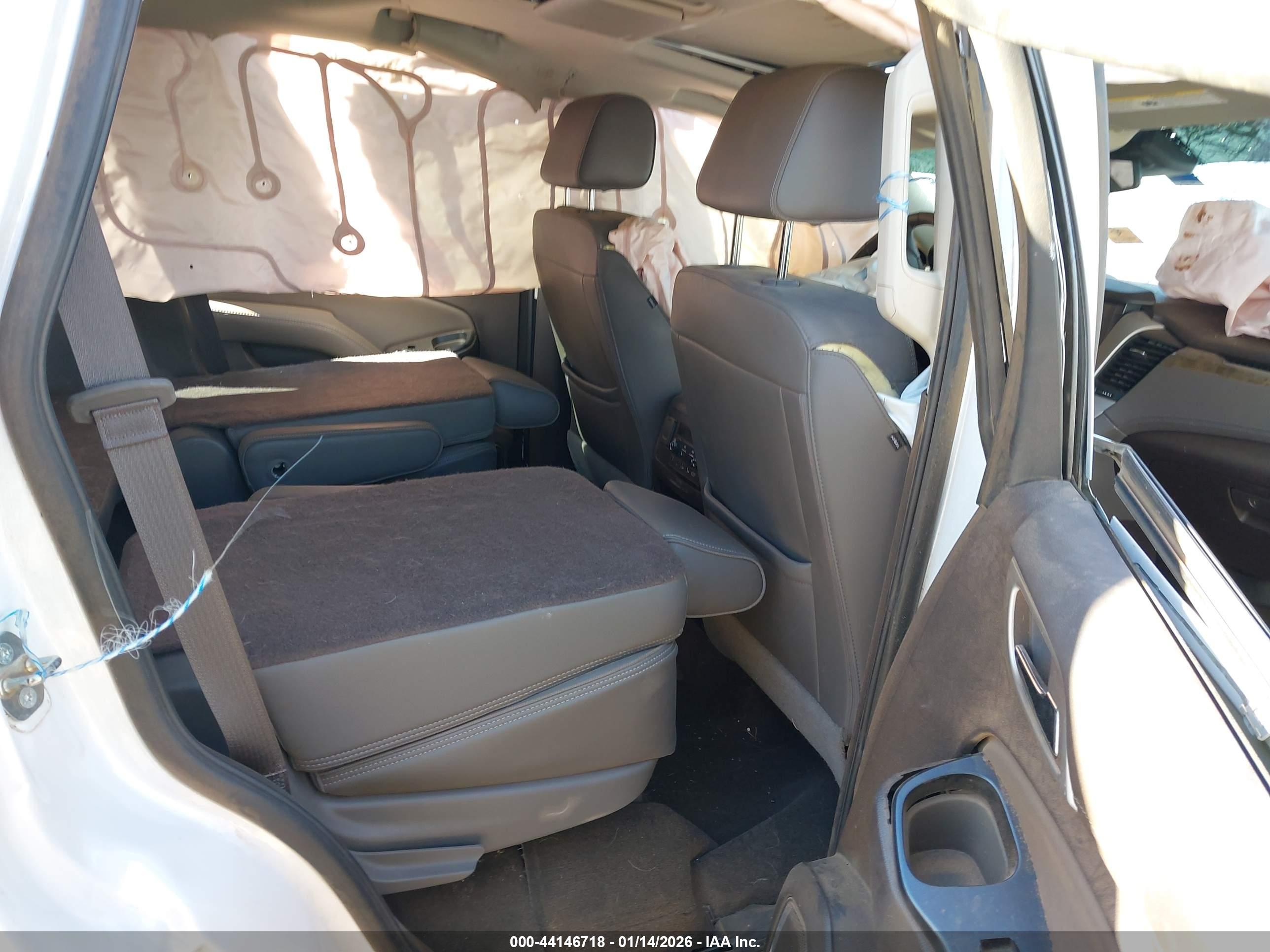 GMC YUKON image 8