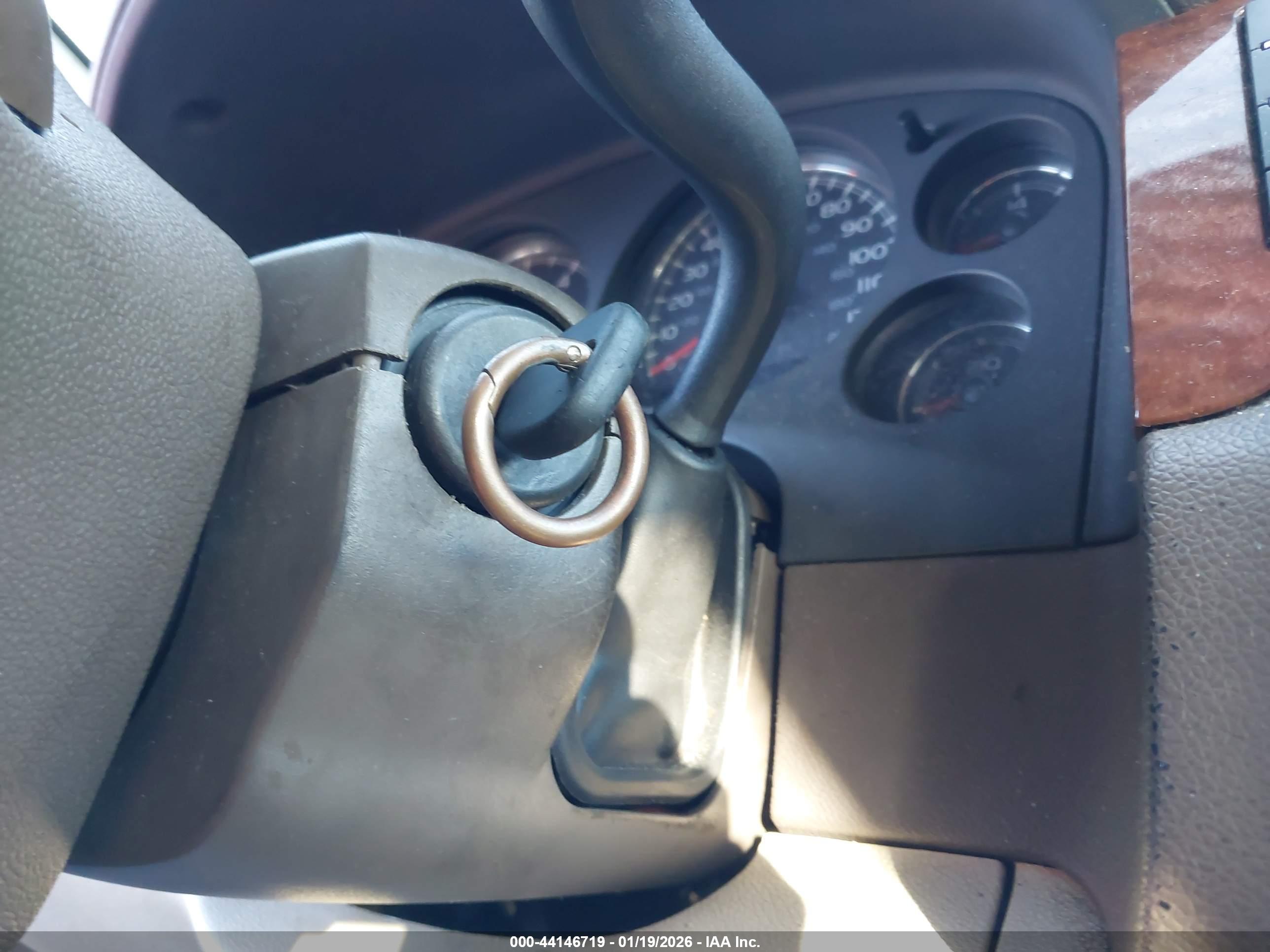 GMC YUKON image 11