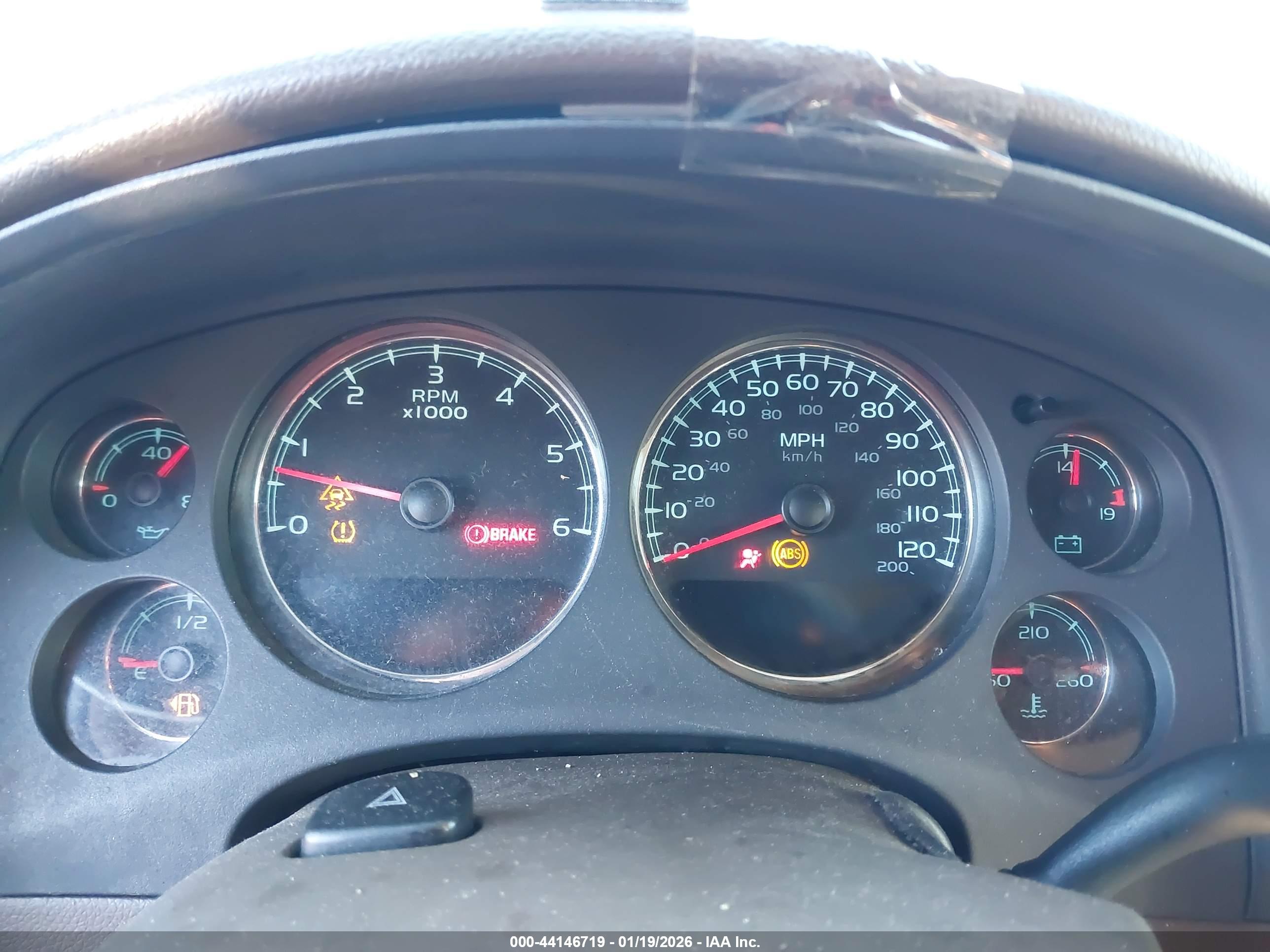 GMC YUKON image 7