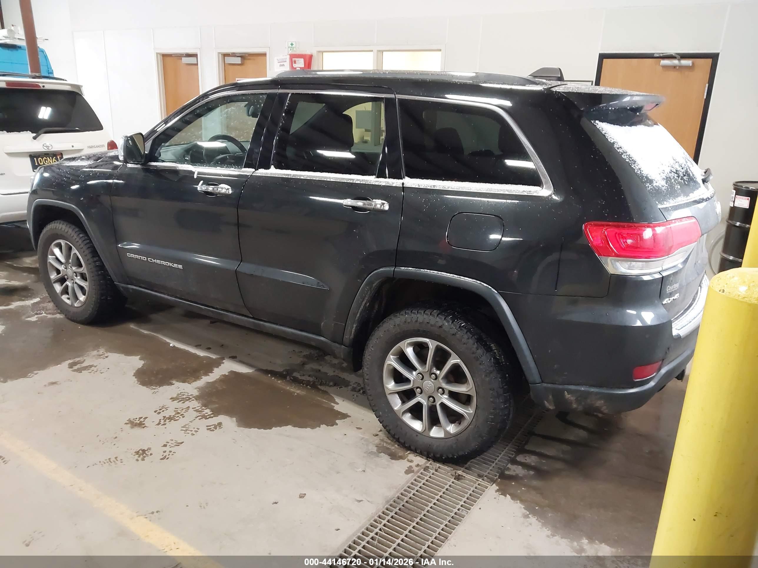 JEEP GRAND image 3