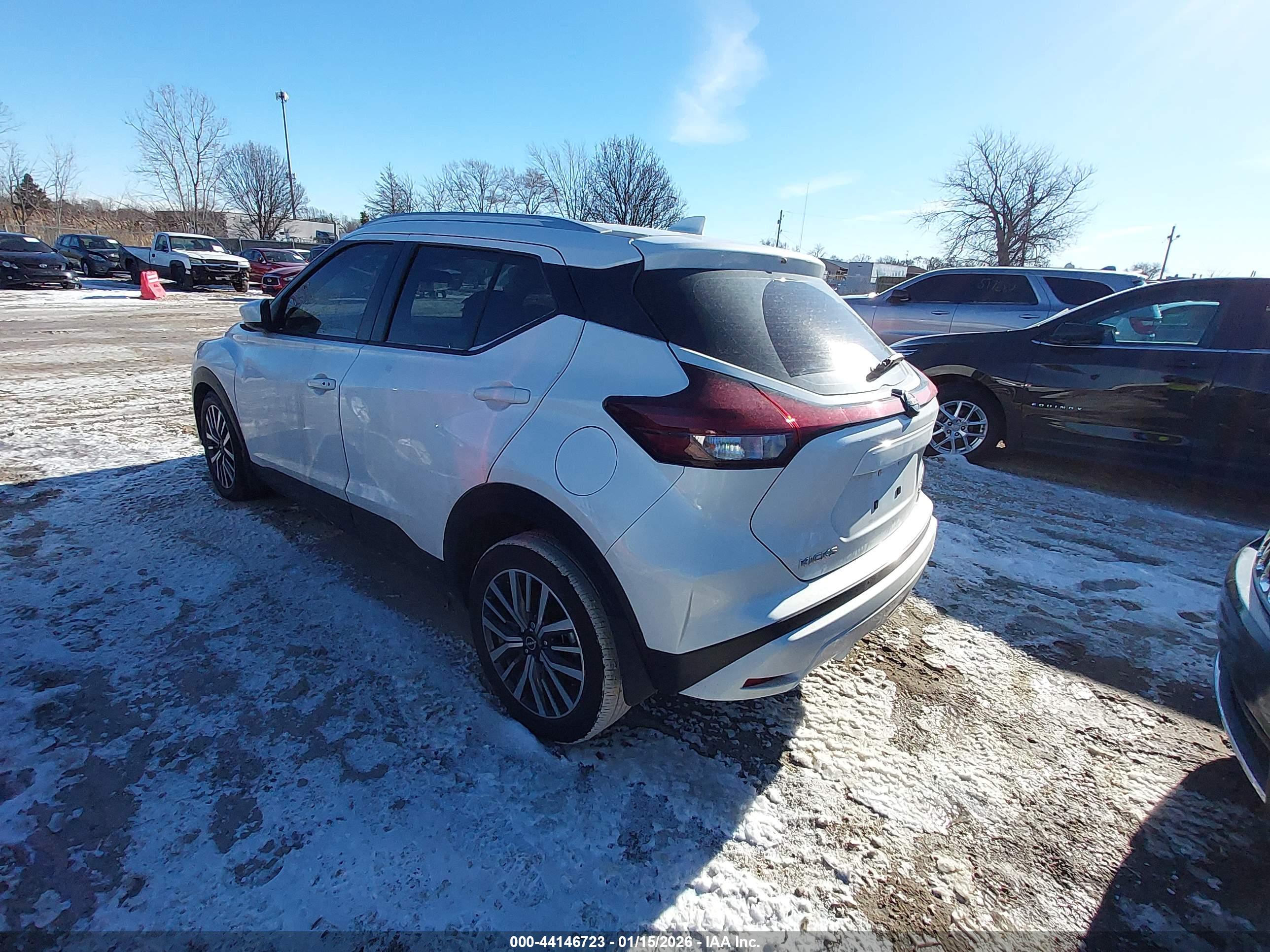 NISSAN KICKS image 3