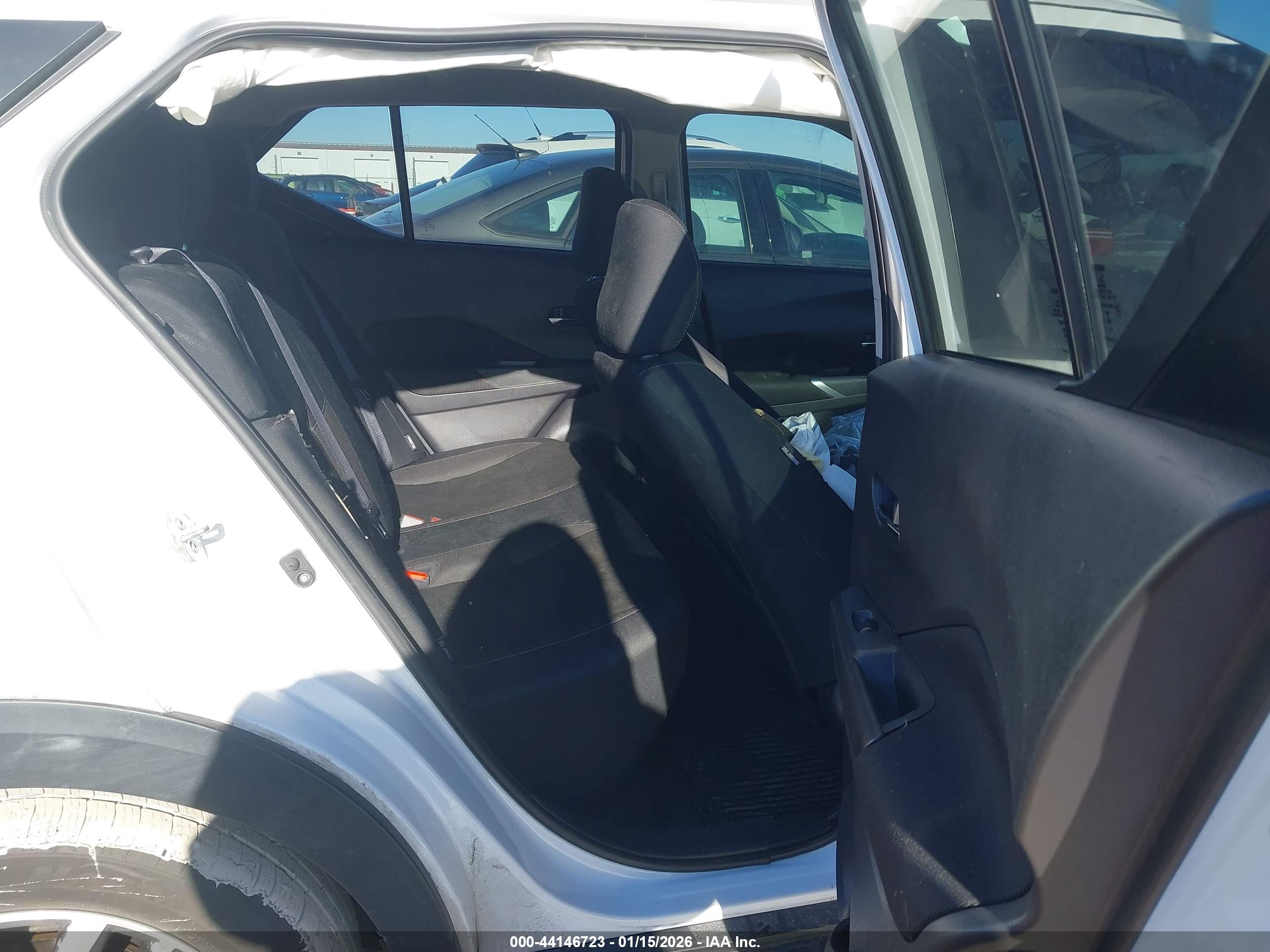 NISSAN KICKS image 8