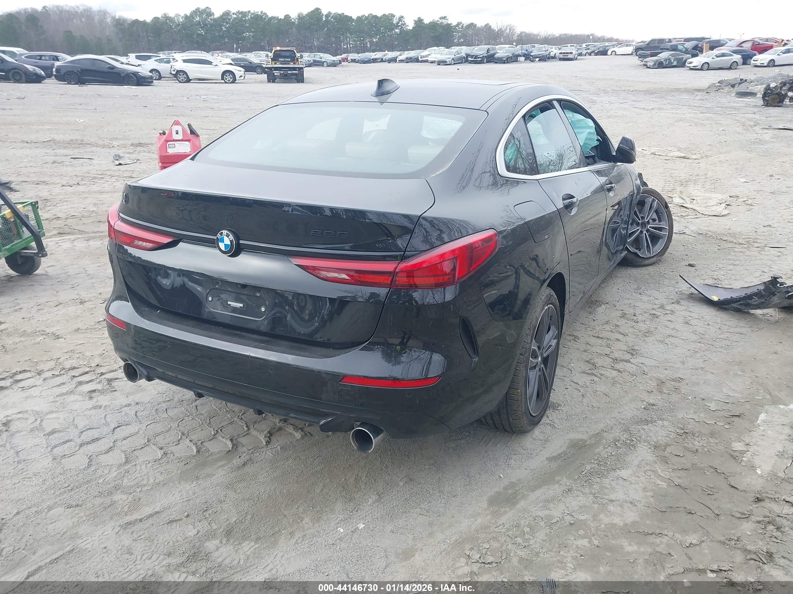 BMW 228 image 4