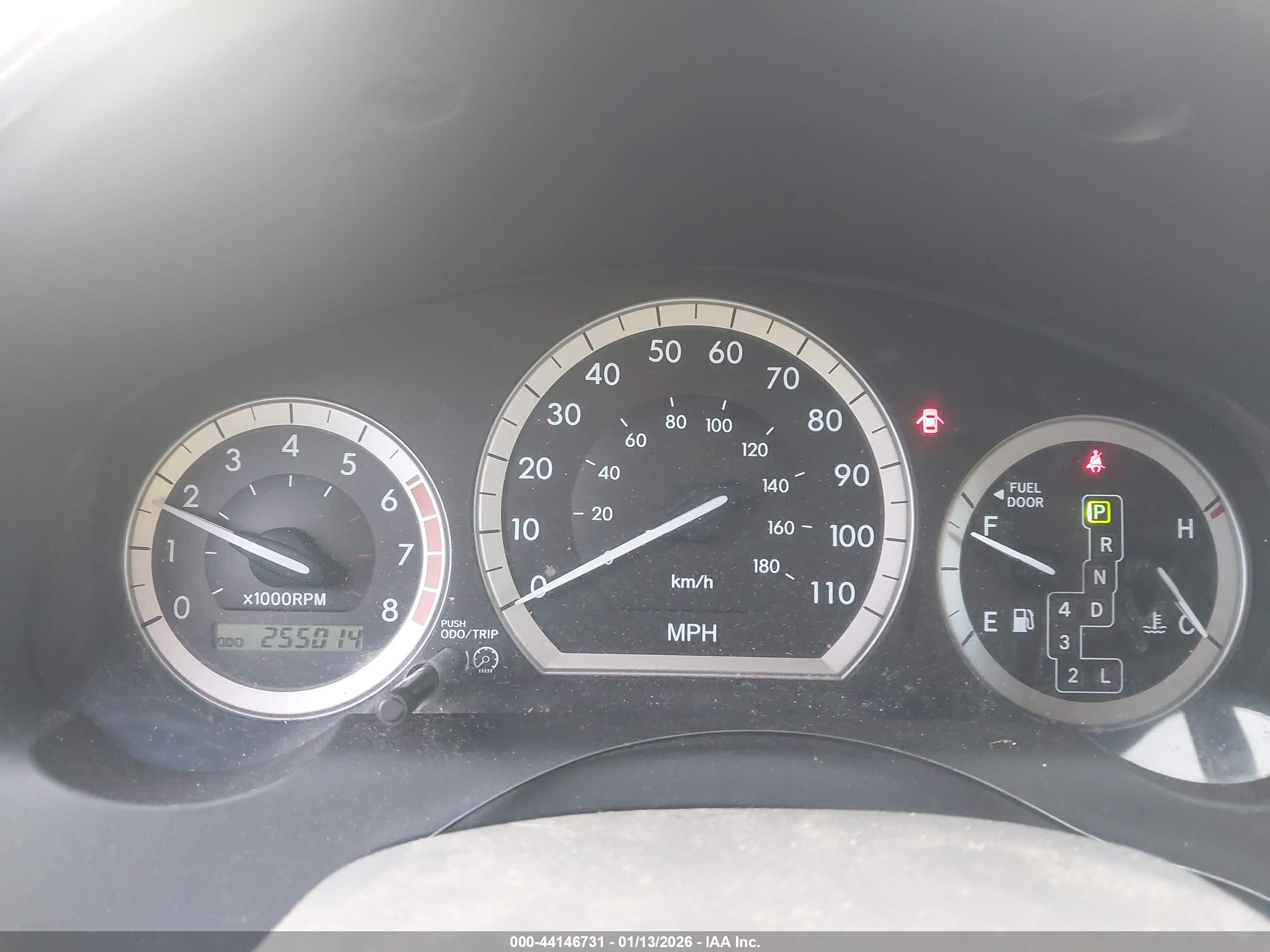 TOYOTA SIENNA image 7
