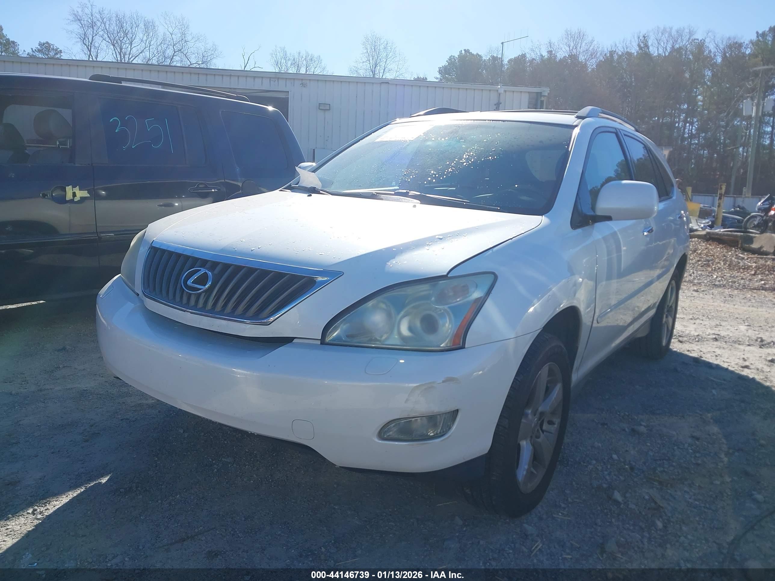LEXUS RX image 2