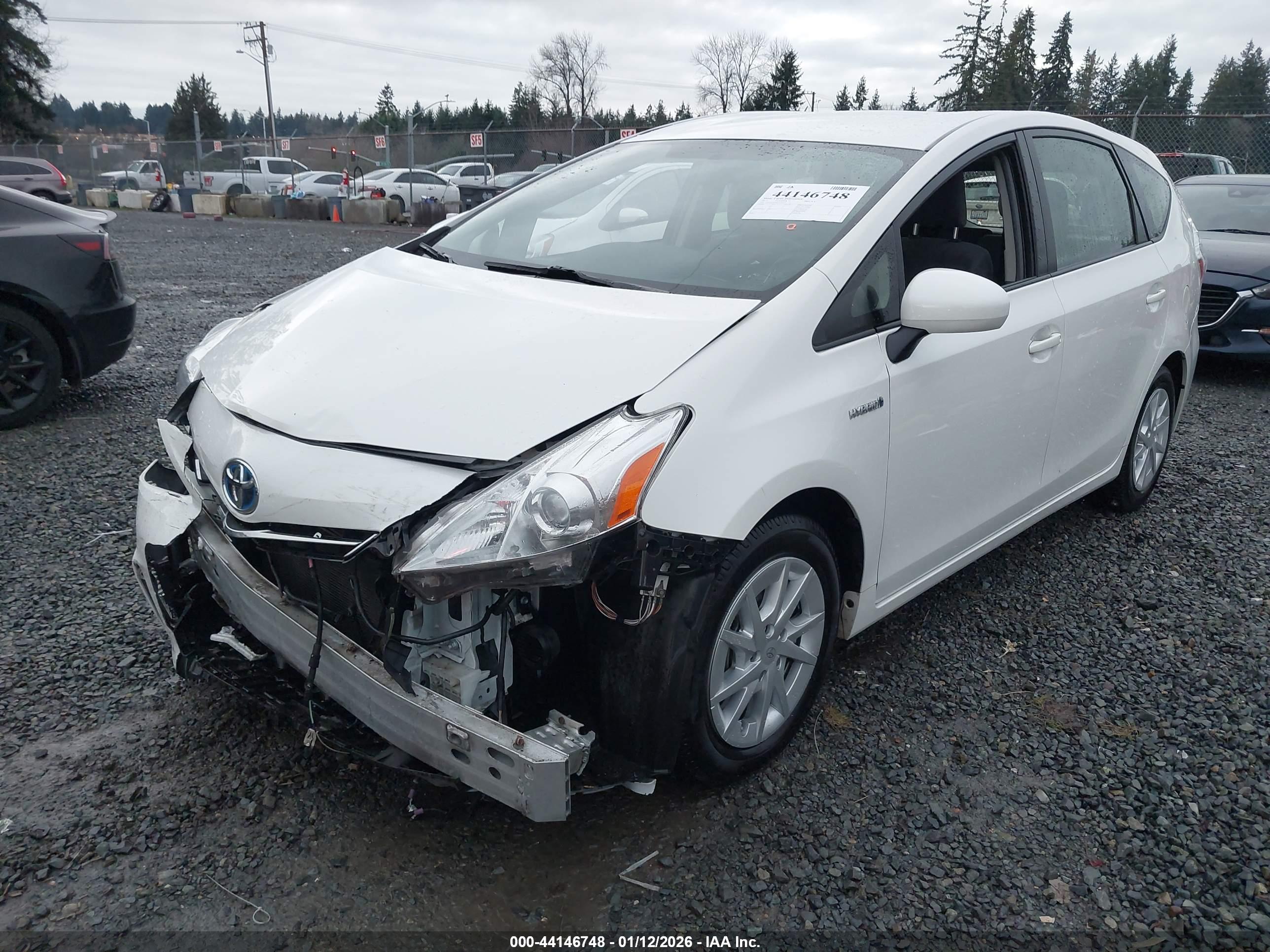 TOYOTA PRIUS image 2