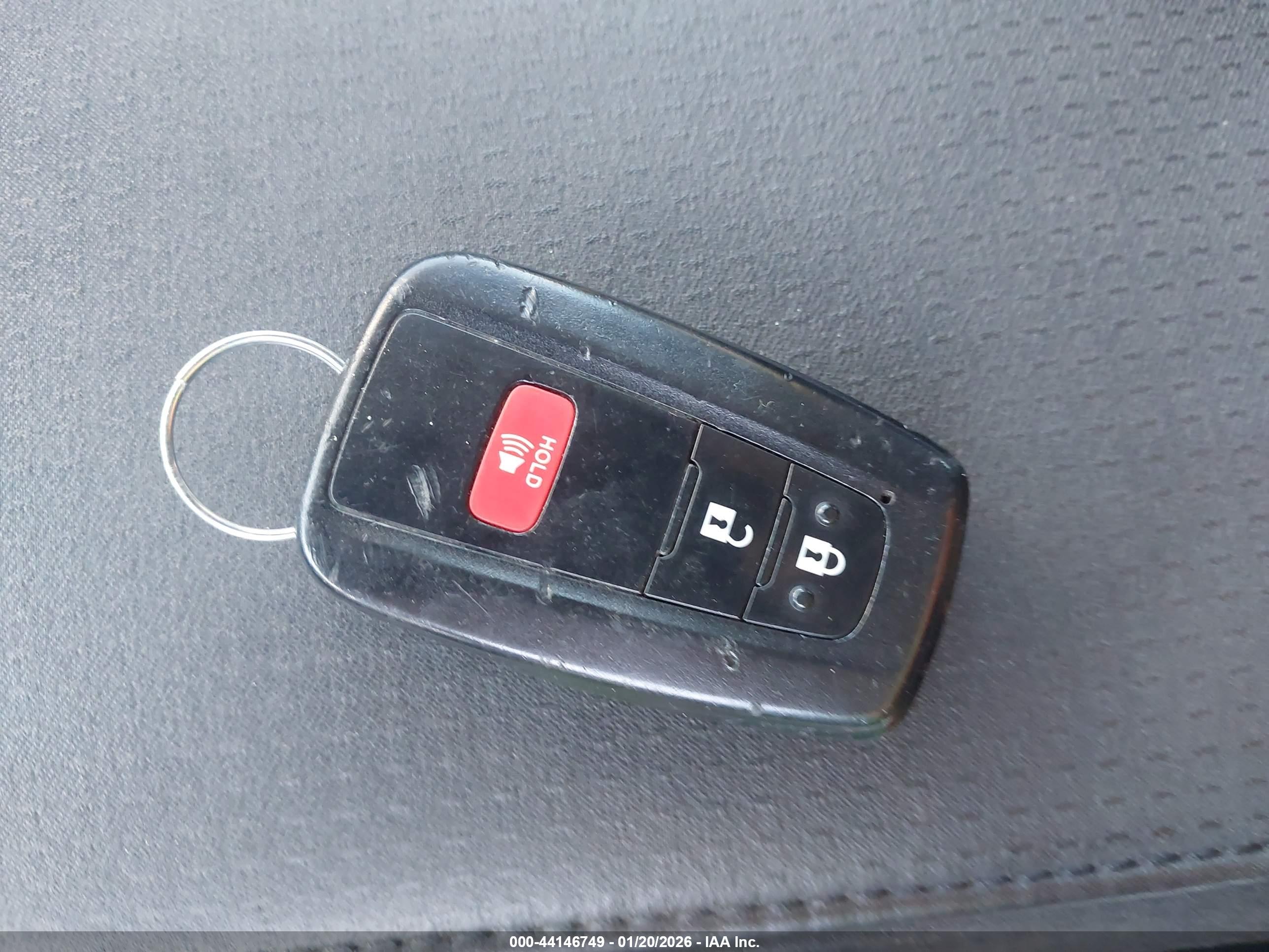 TOYOTA PRIUS image 11