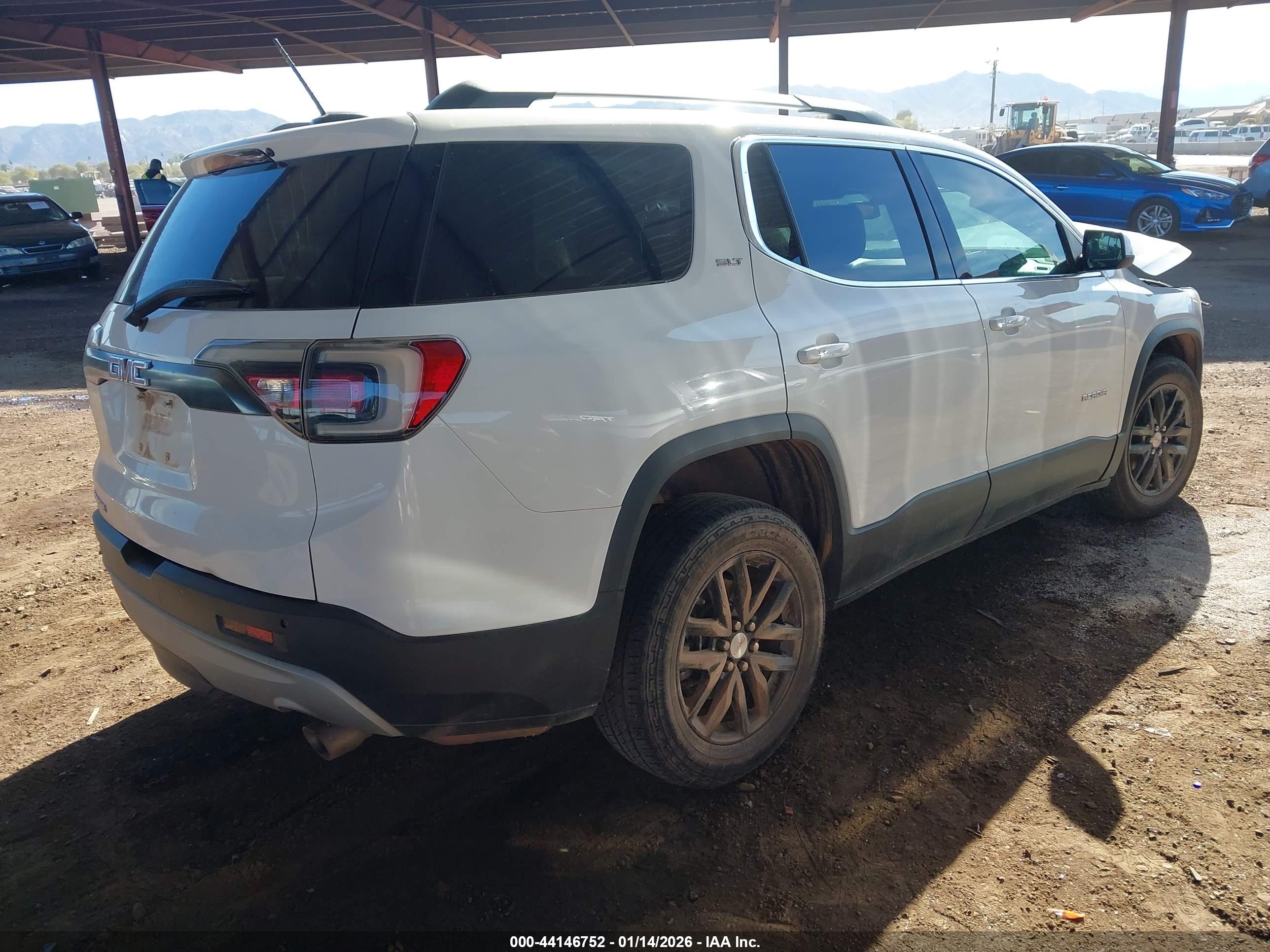 GMC ACADIA image 4