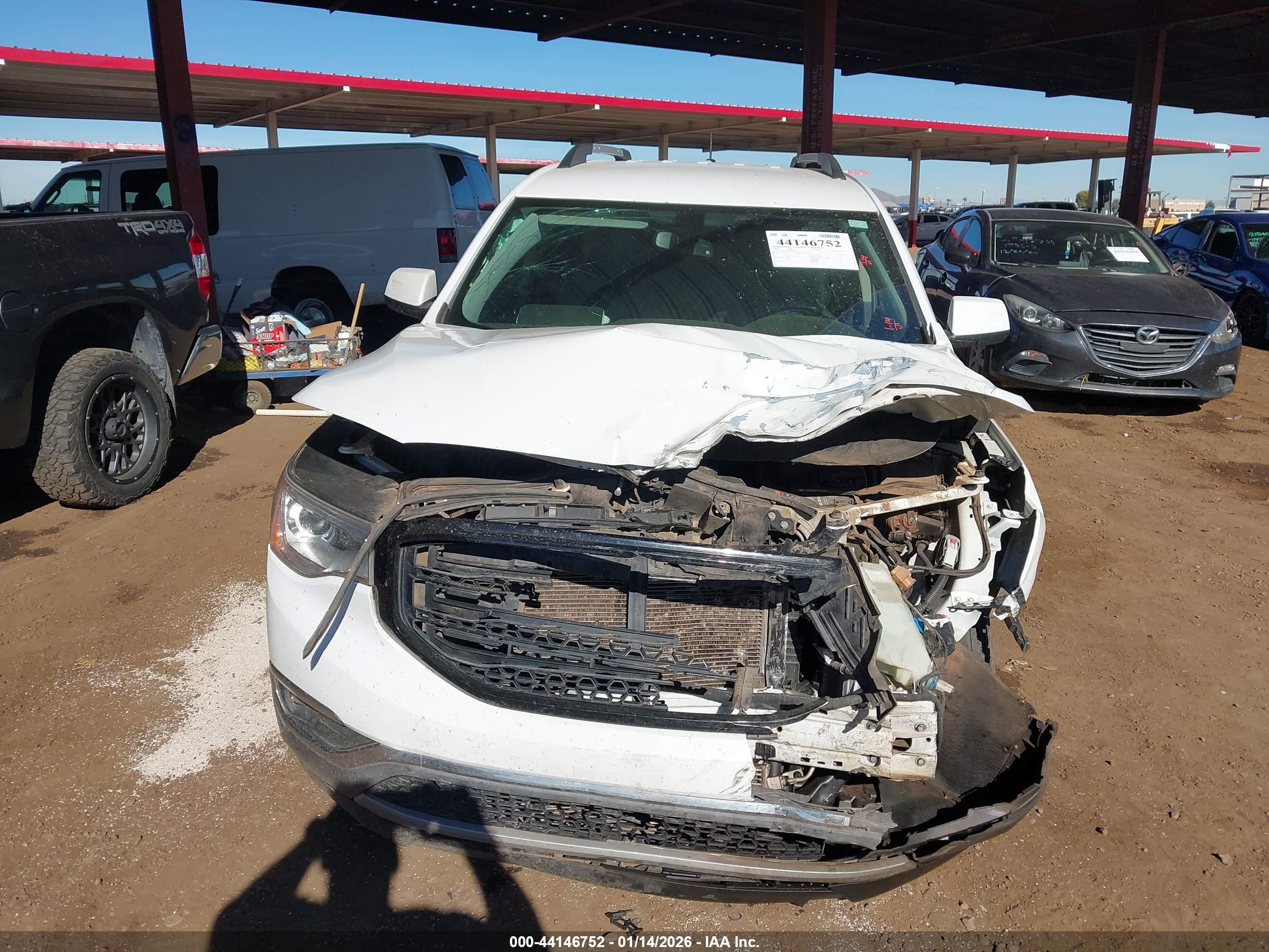 GMC ACADIA image 6