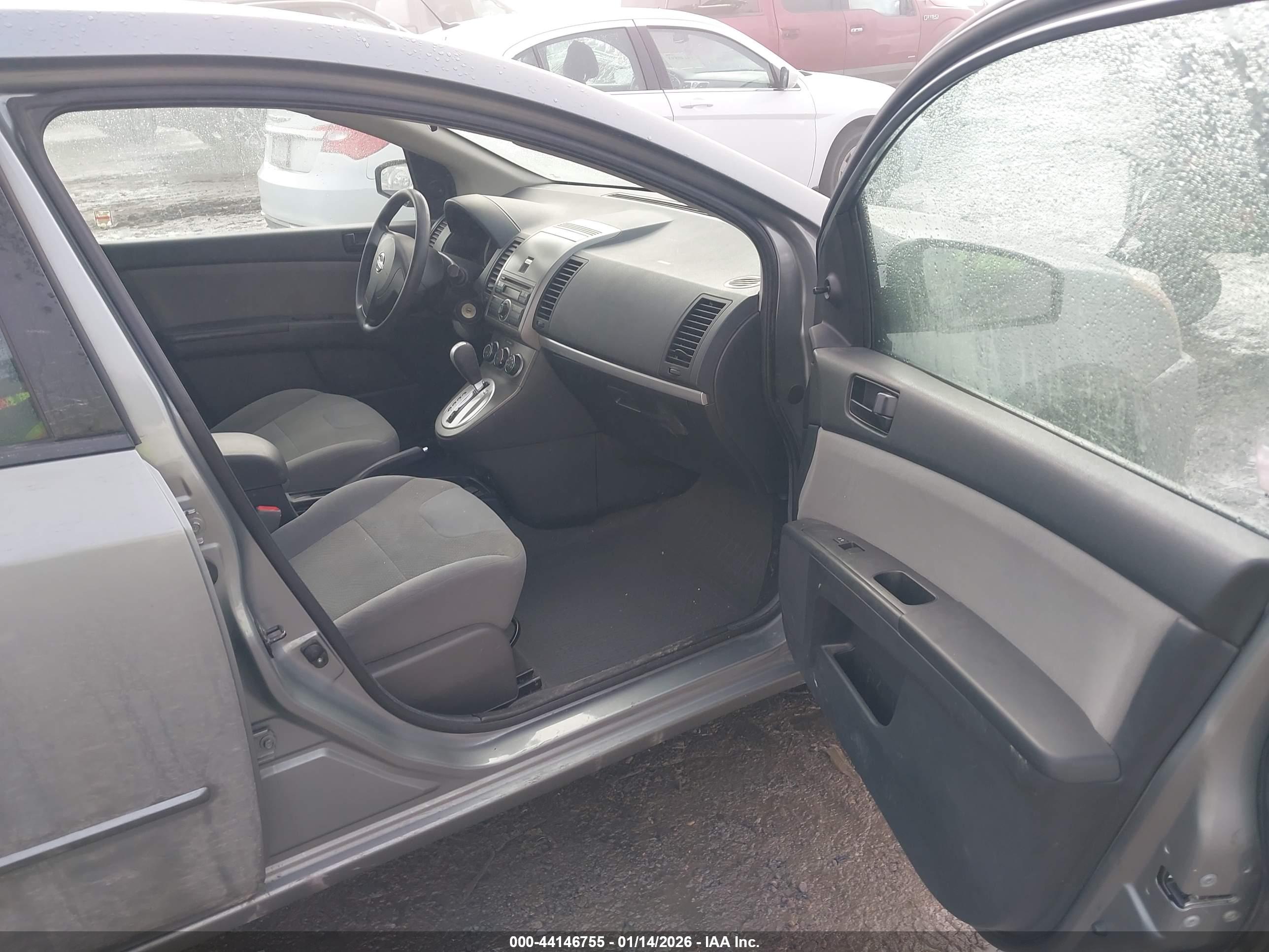 NISSAN SENTRA image 5