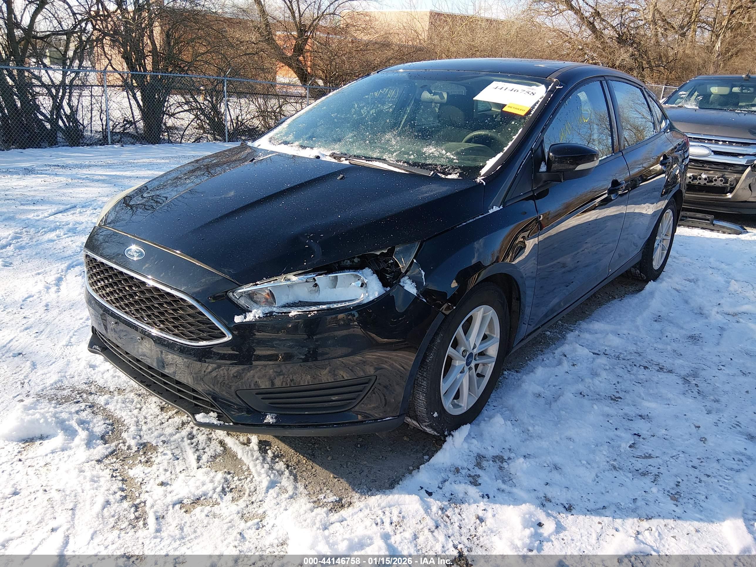 FORD FOCUS image 2
