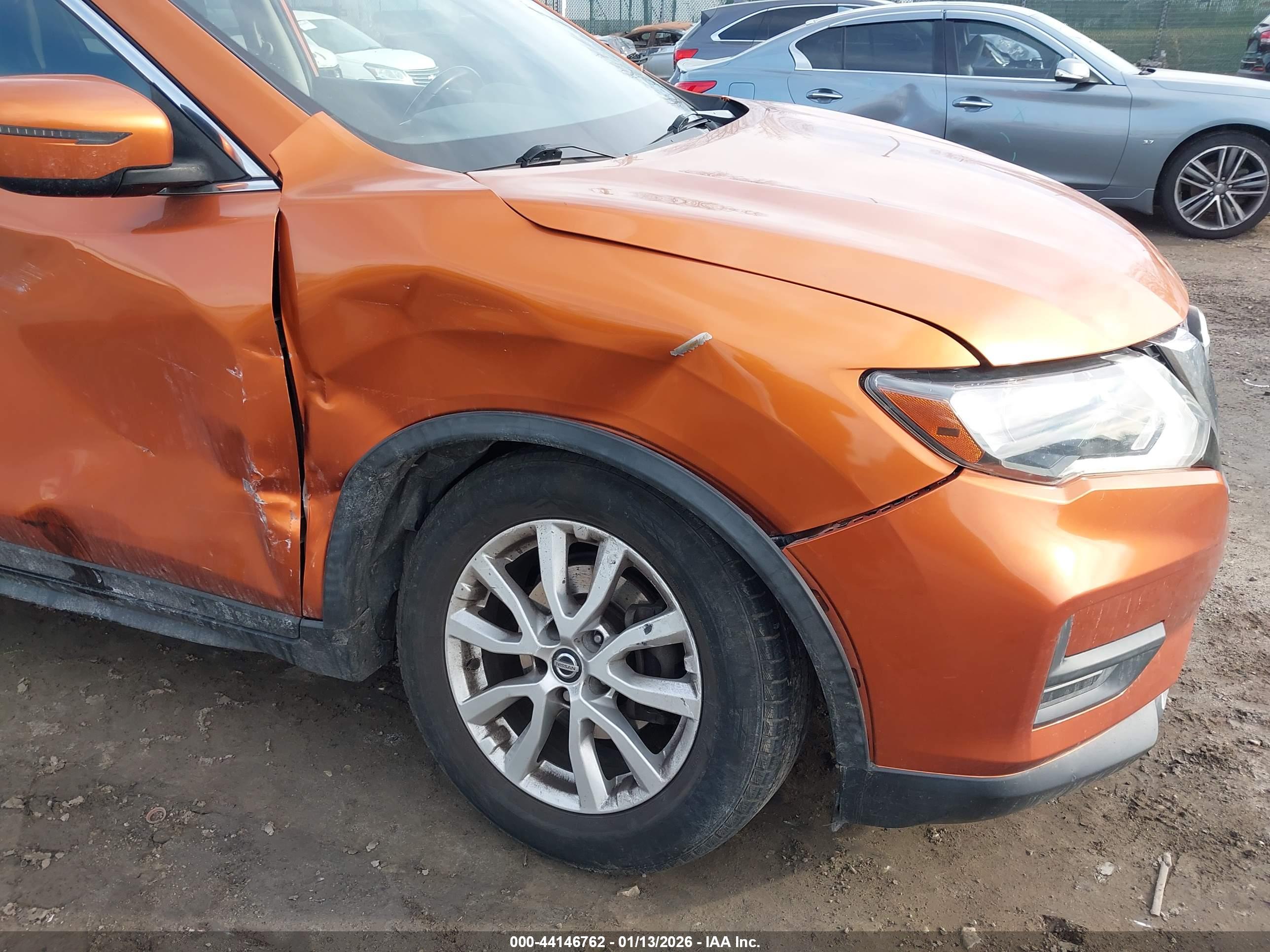 NISSAN ROGUE image 6