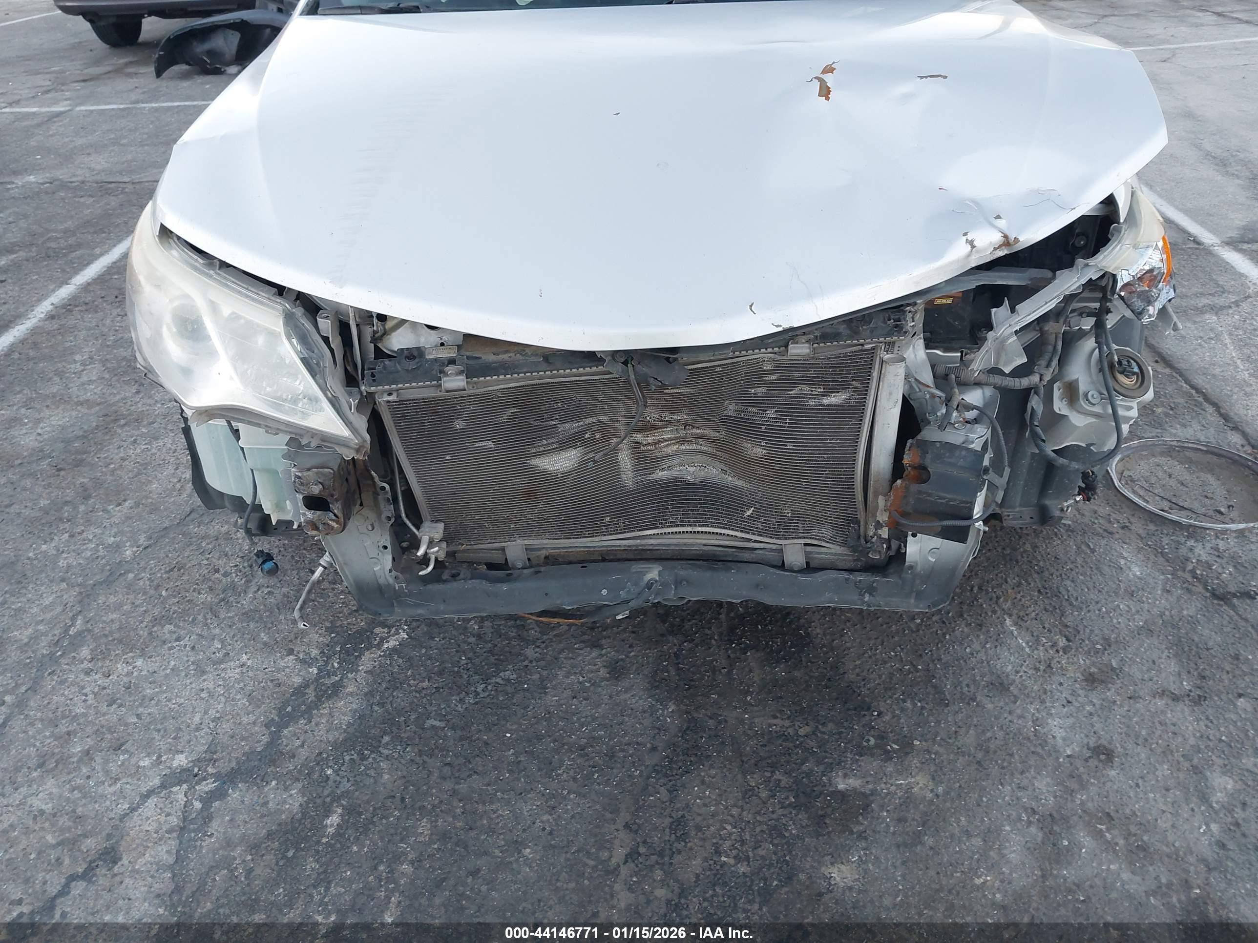 TOYOTA CAMRY image 6