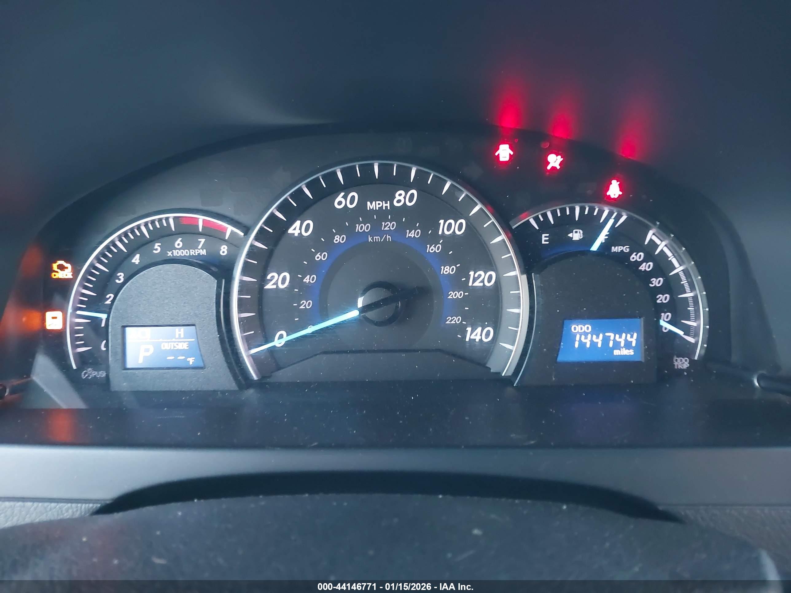 TOYOTA CAMRY image 7