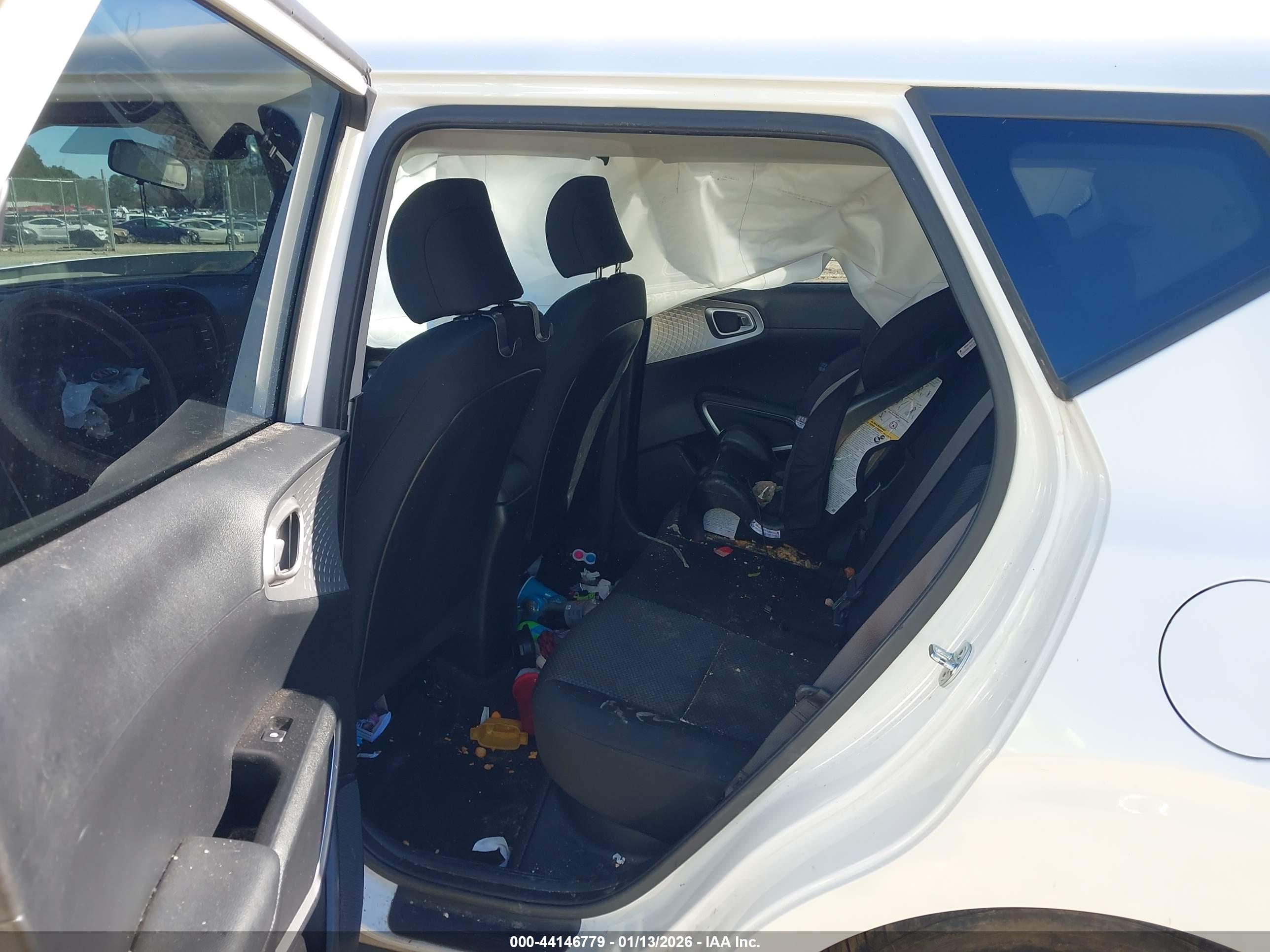 KIA SOUL image 8