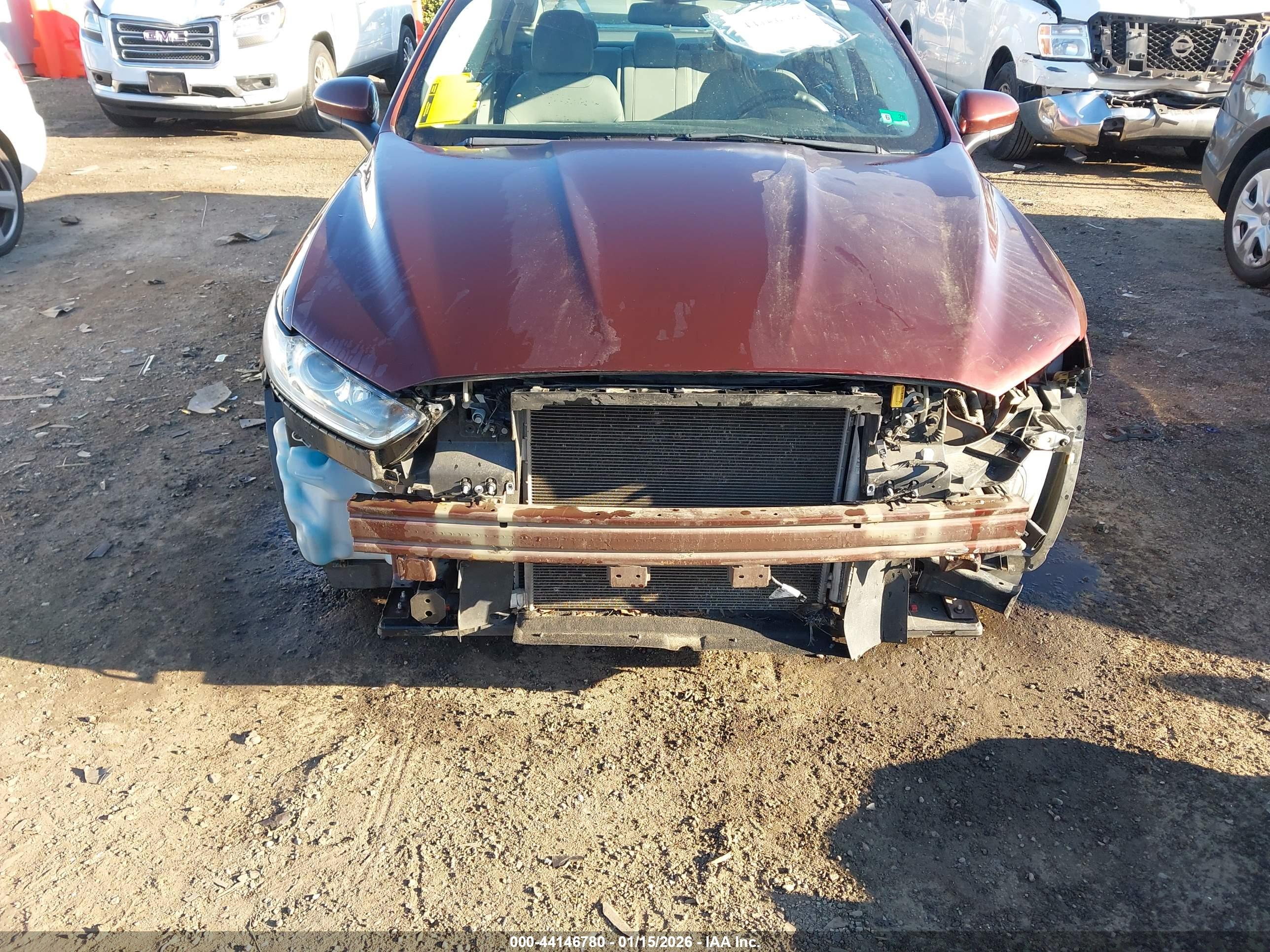 FORD FUSION image 6