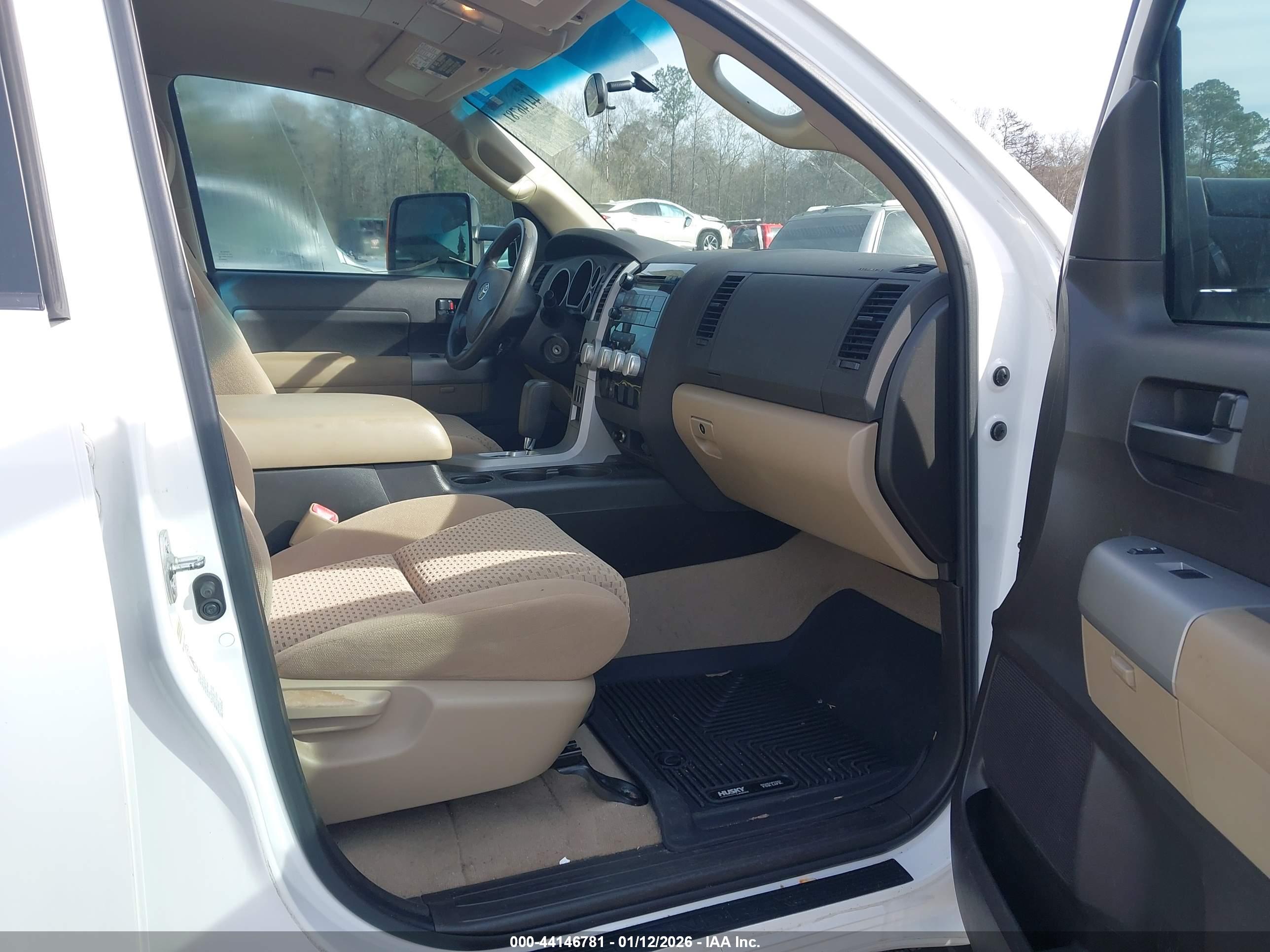 TOYOTA TUNDRA image 5