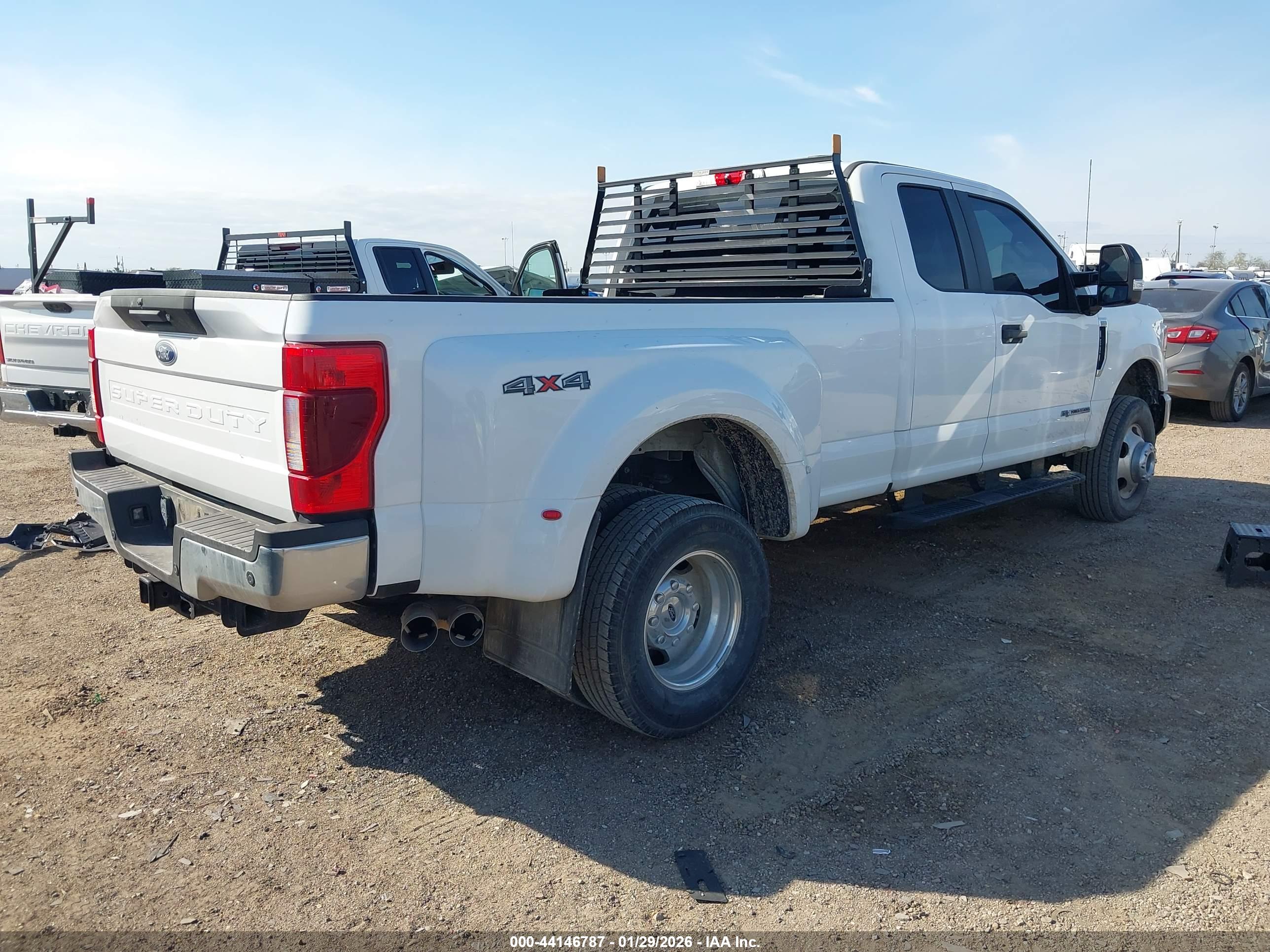 FORD F-350 image 4