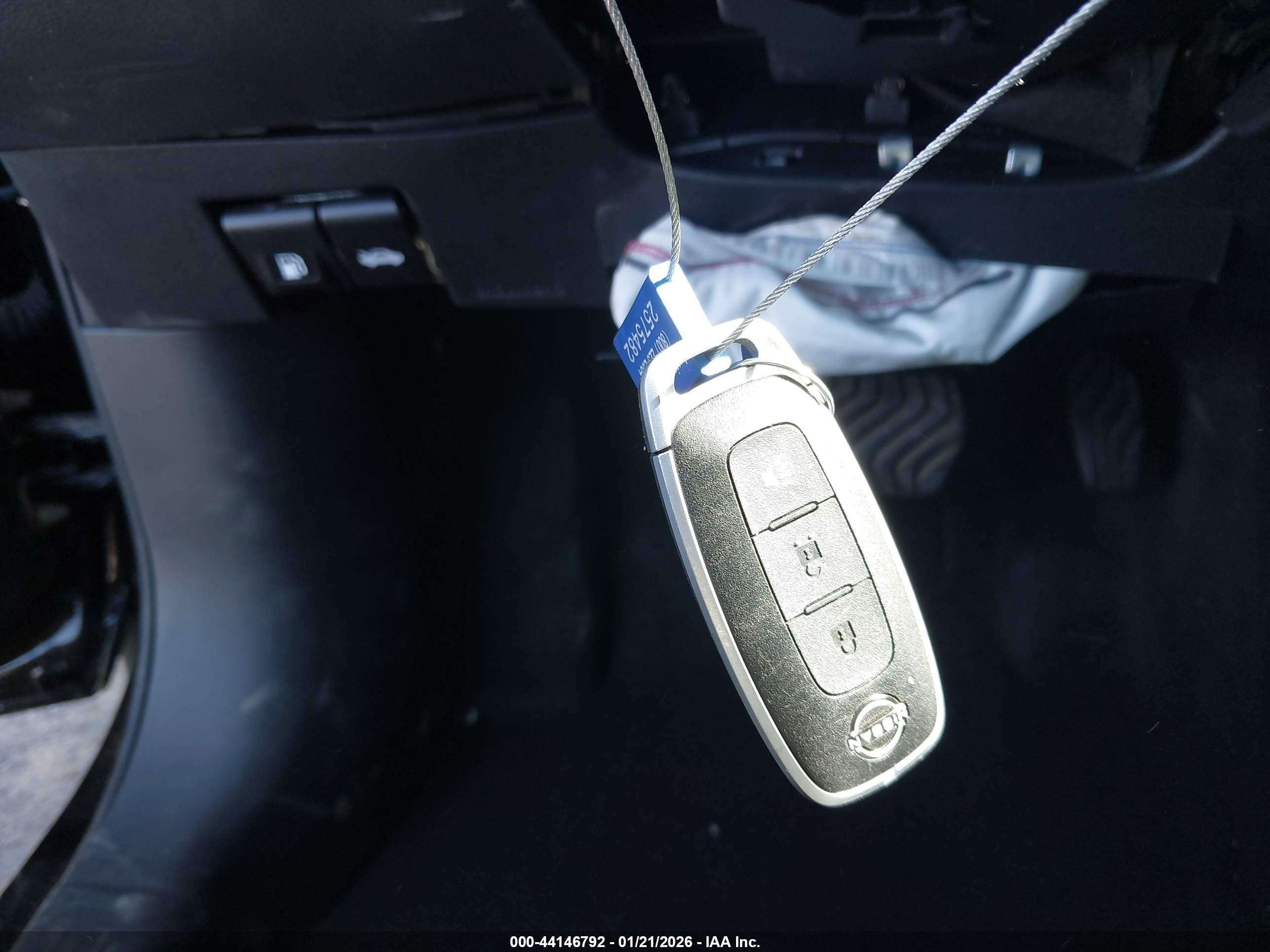 NISSAN KICKS image 11