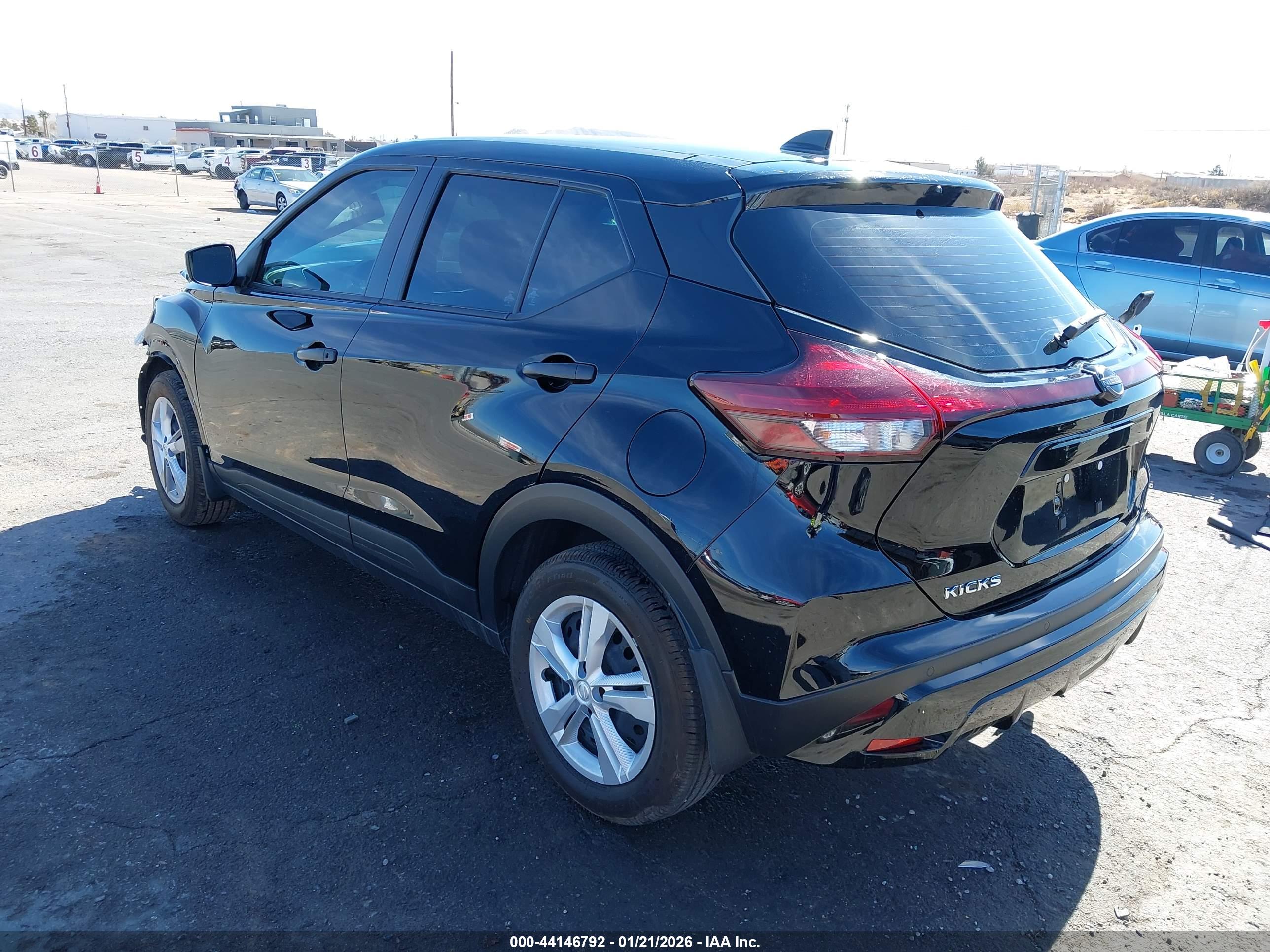 NISSAN KICKS image 3