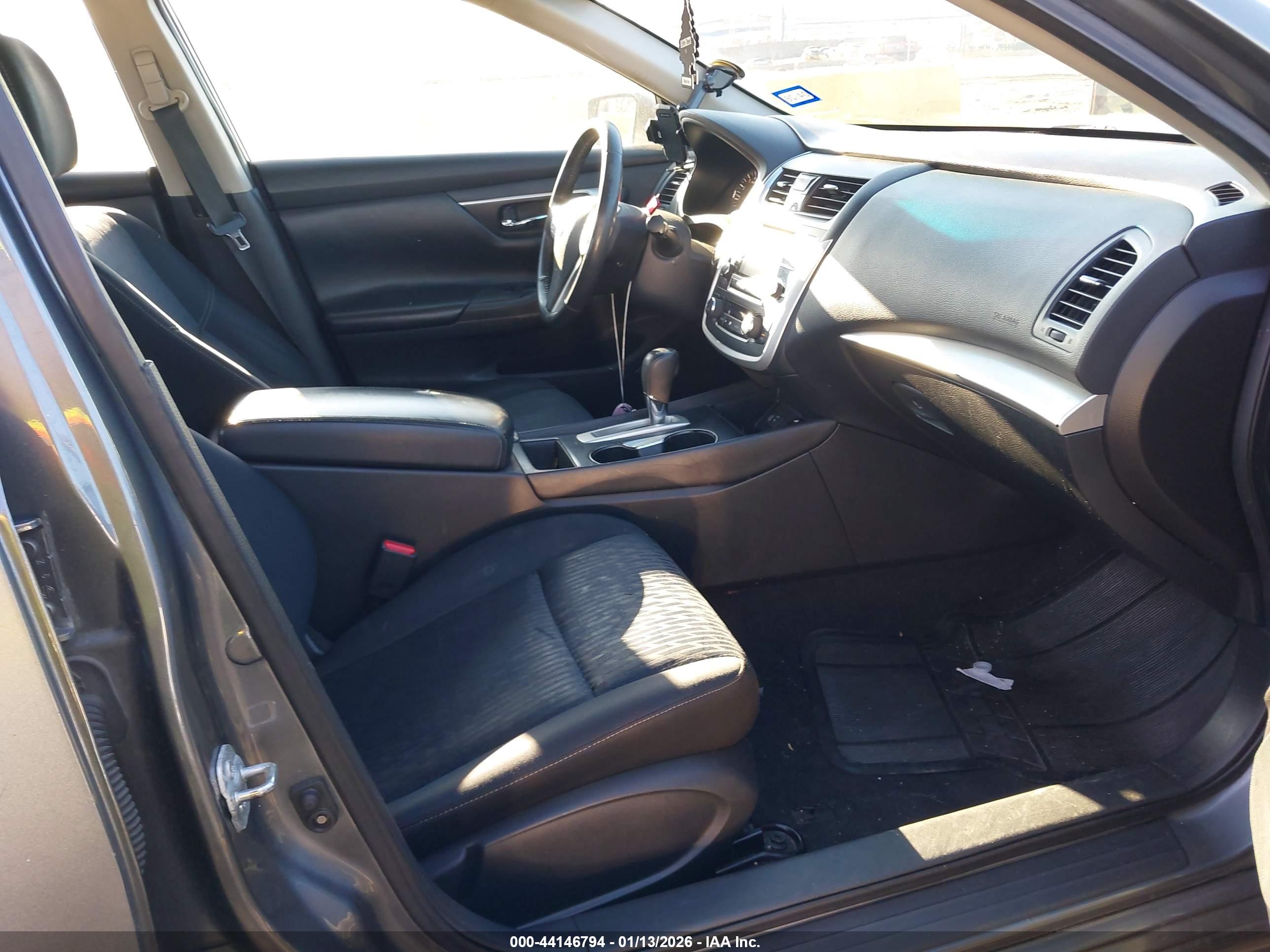 NISSAN ALTIMA image 5