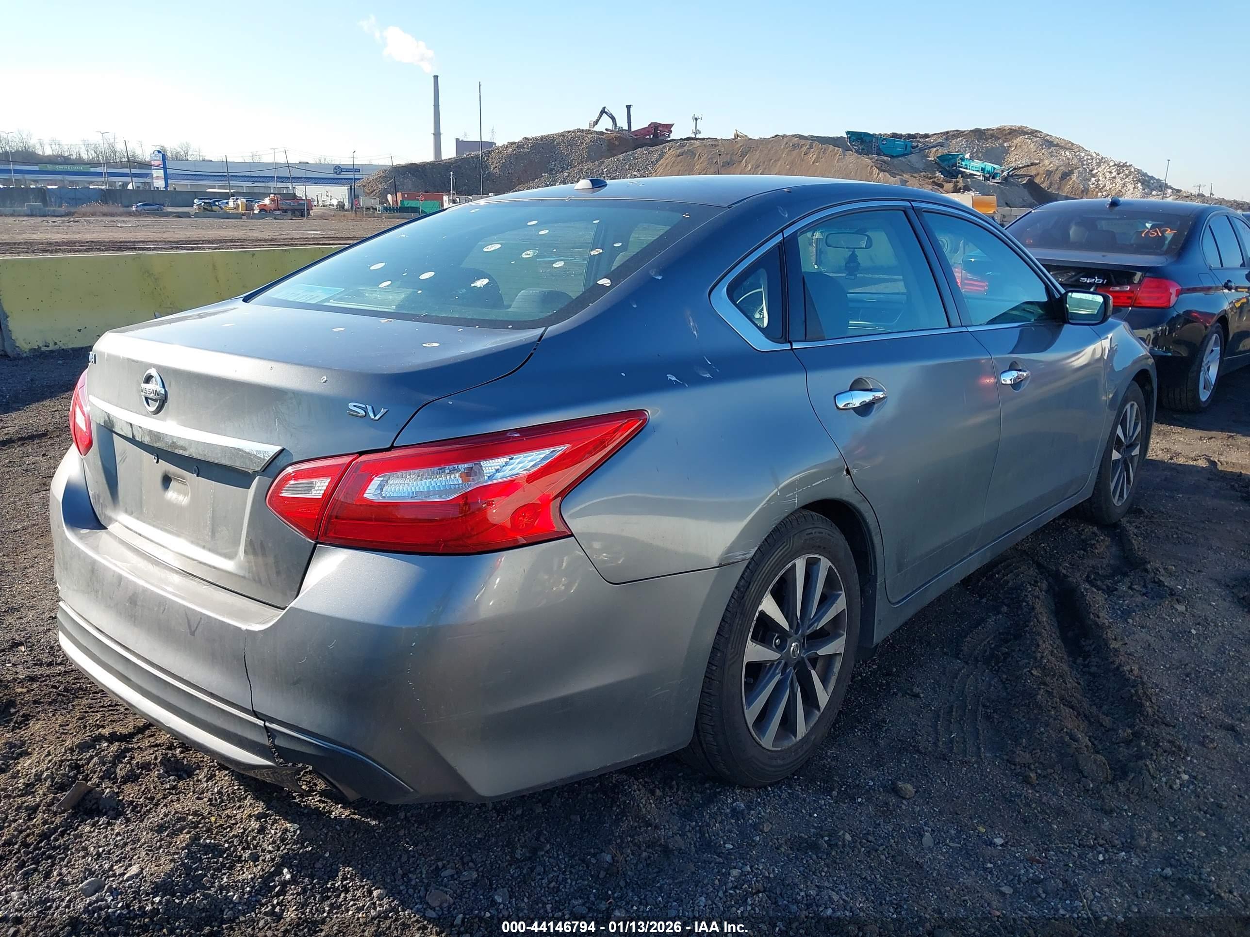 NISSAN ALTIMA image 6