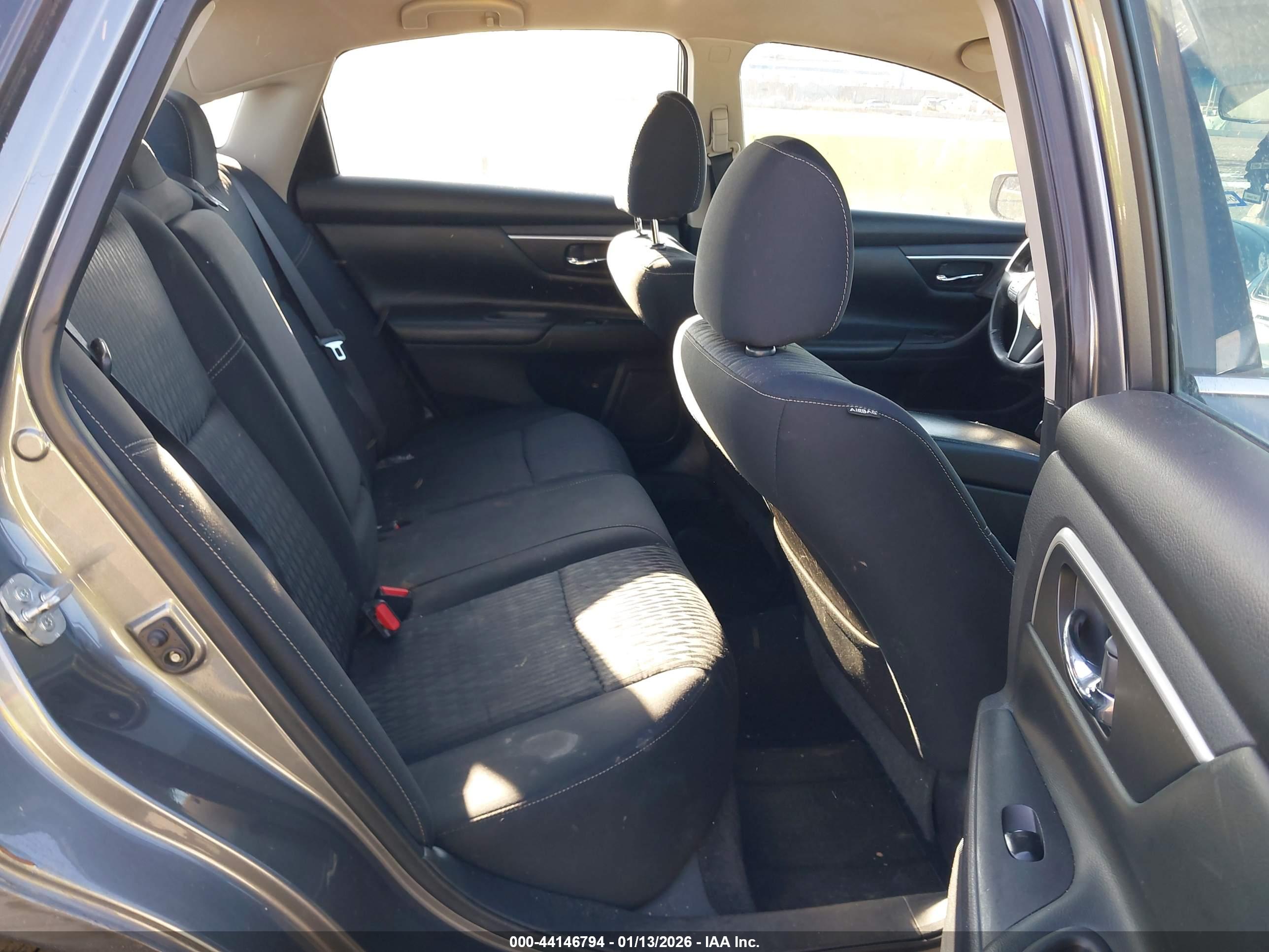 NISSAN ALTIMA image 8