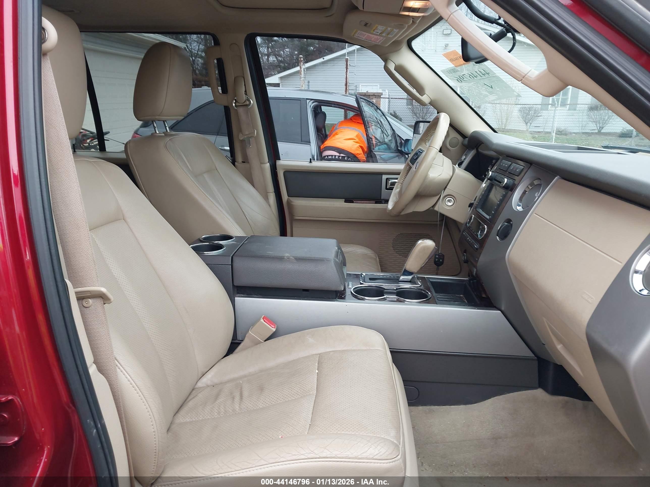 FORD EXPEDITION image 5