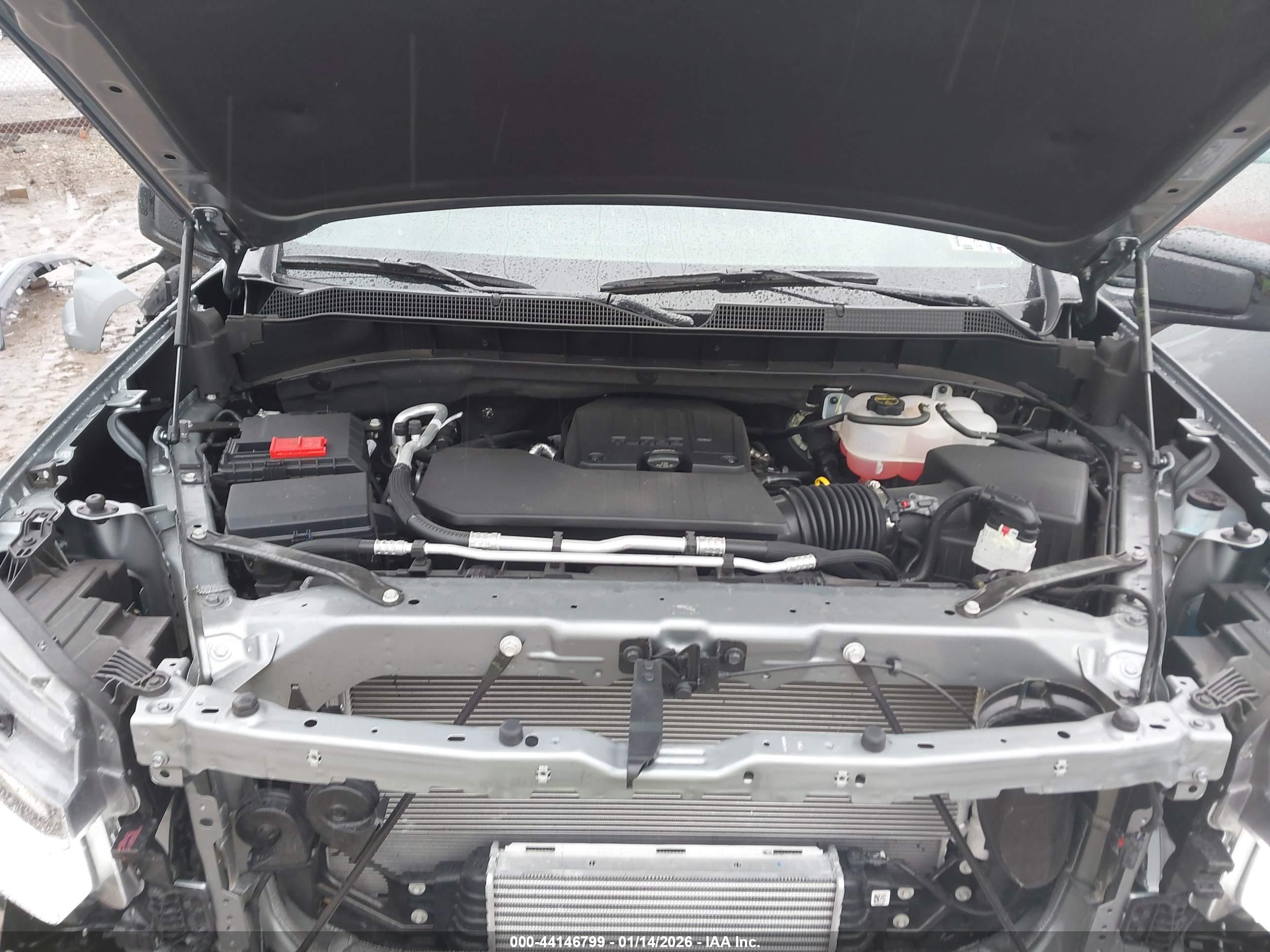 CHEVROLET SILVERADO image 10