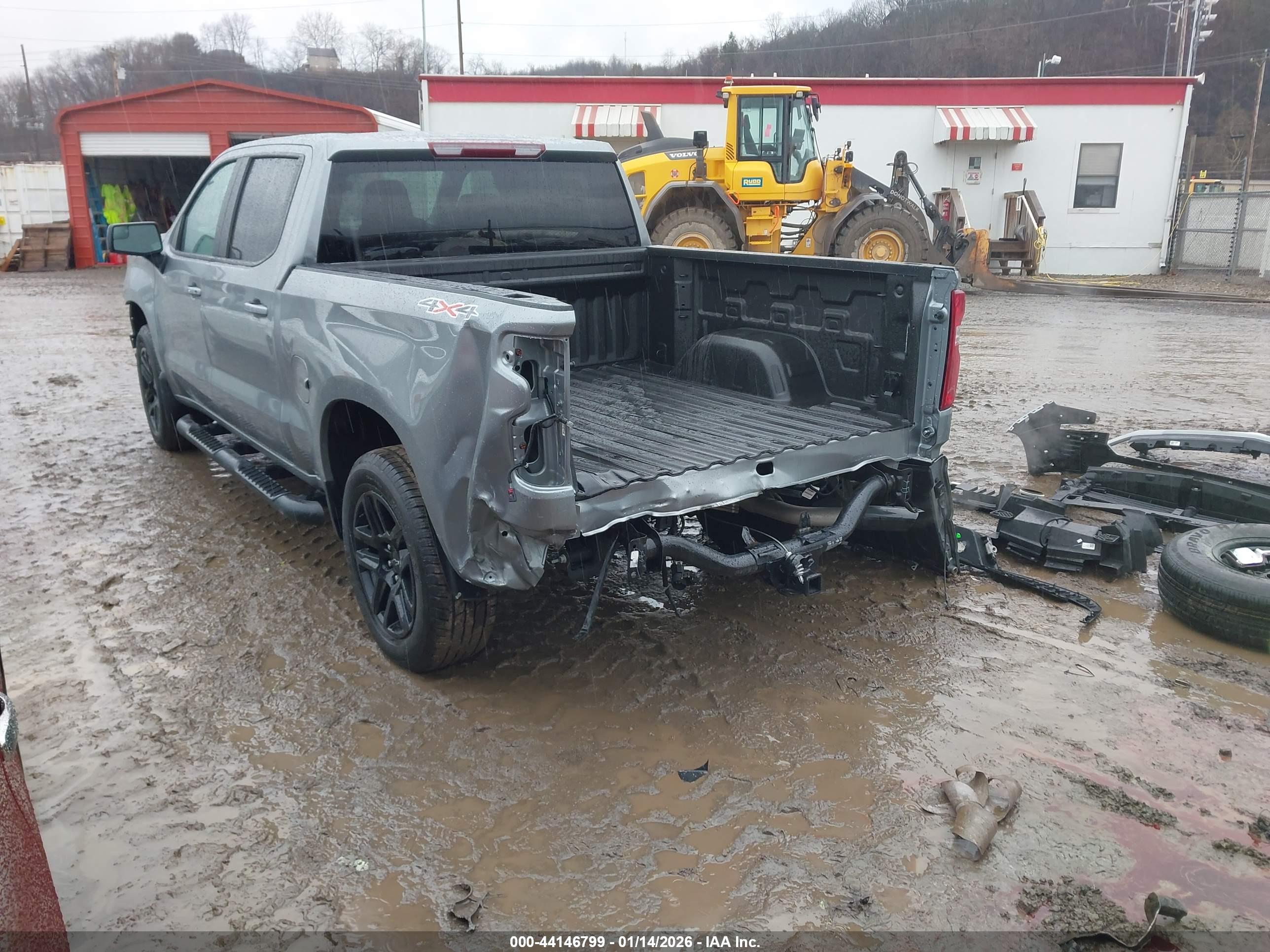 CHEVROLET SILVERADO image 3