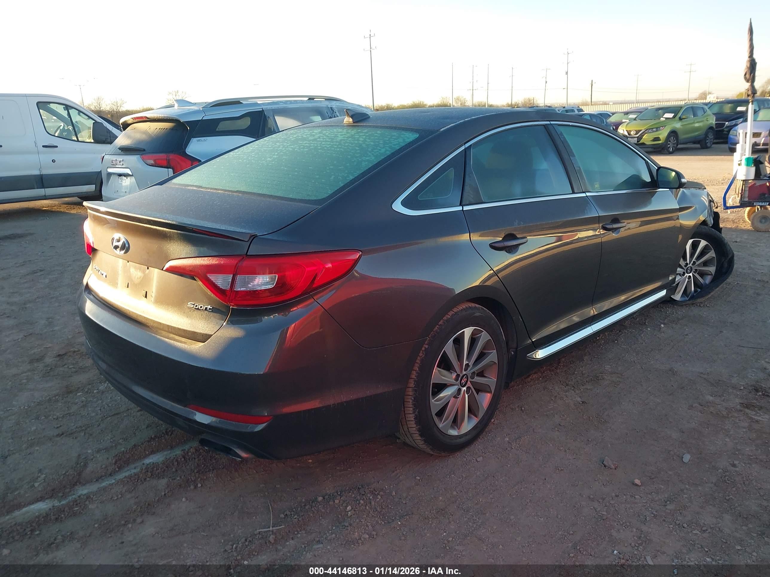 HYUNDAI SONATA image 4