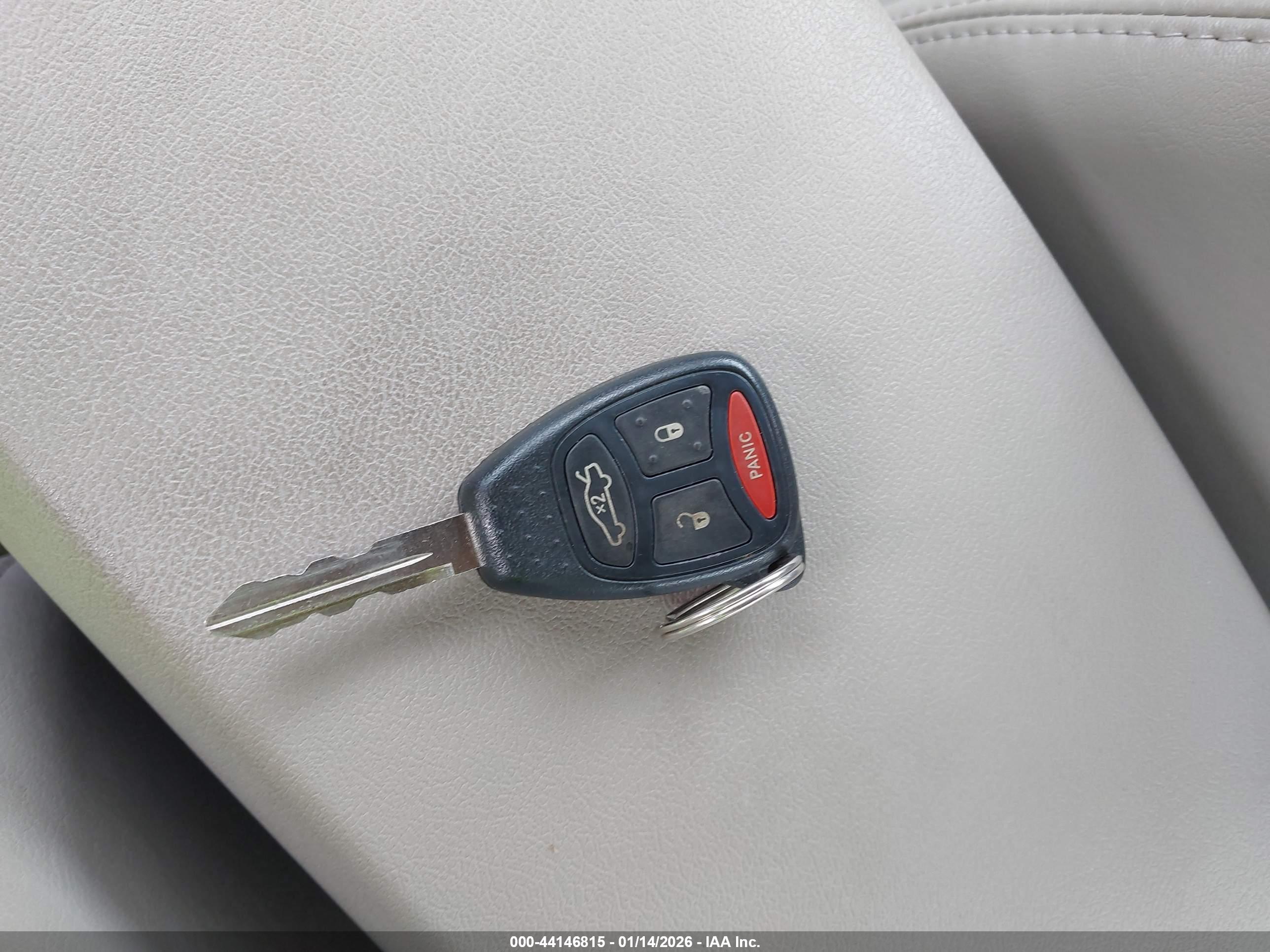 CHRYSLER 300C image 11