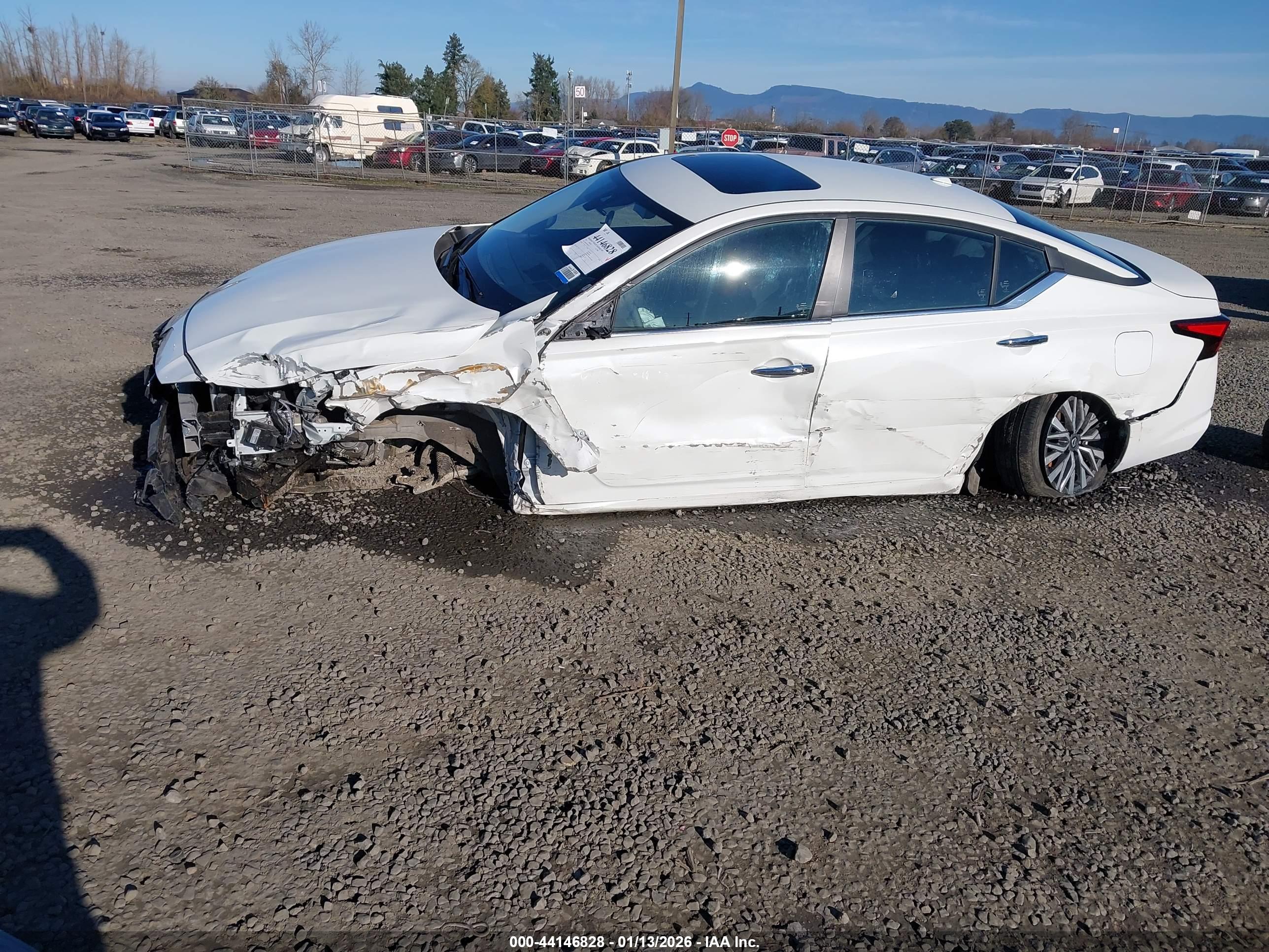 NISSAN ALTIMA image 6