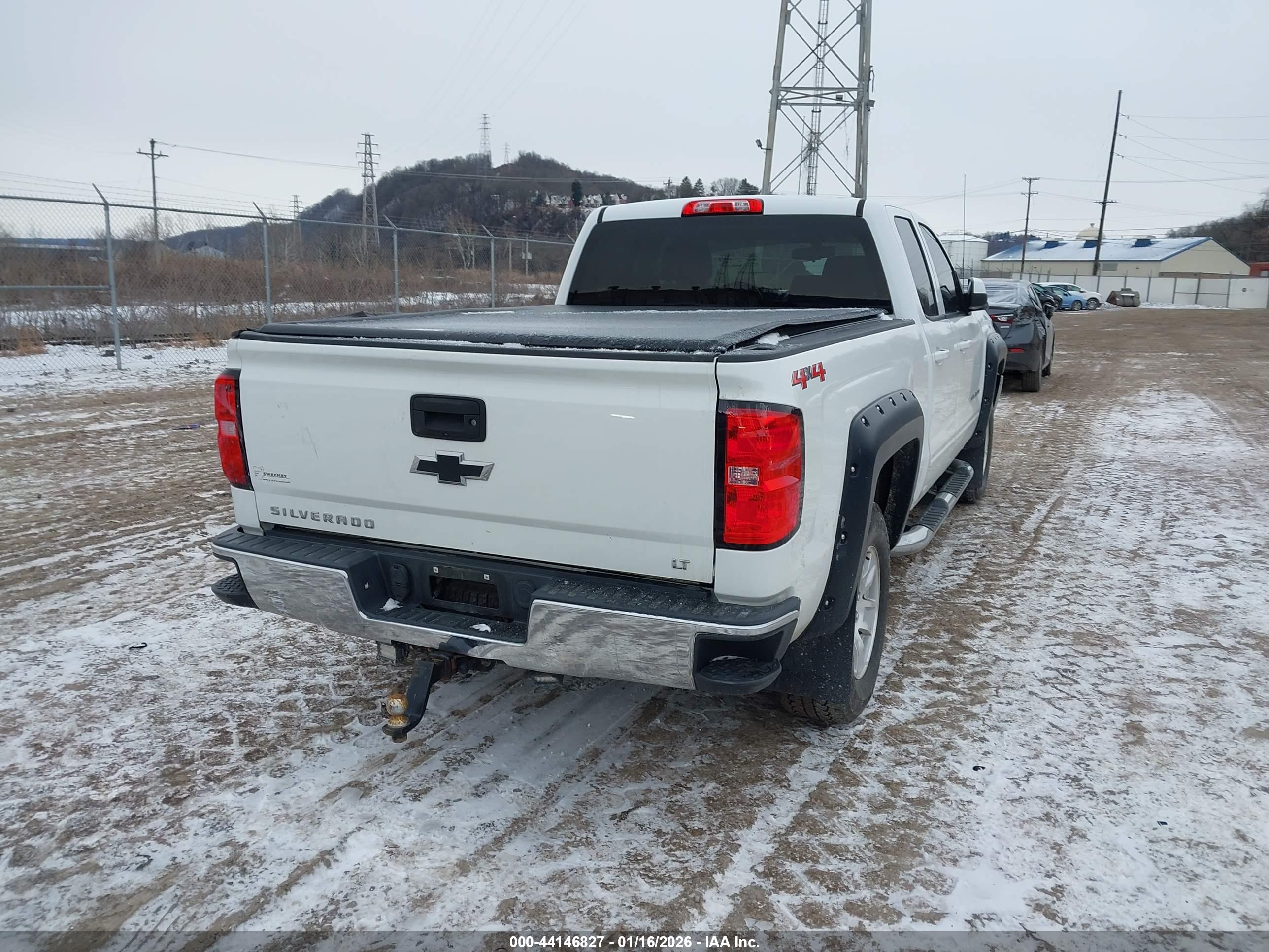 CHEVROLET SILVERADO image 4