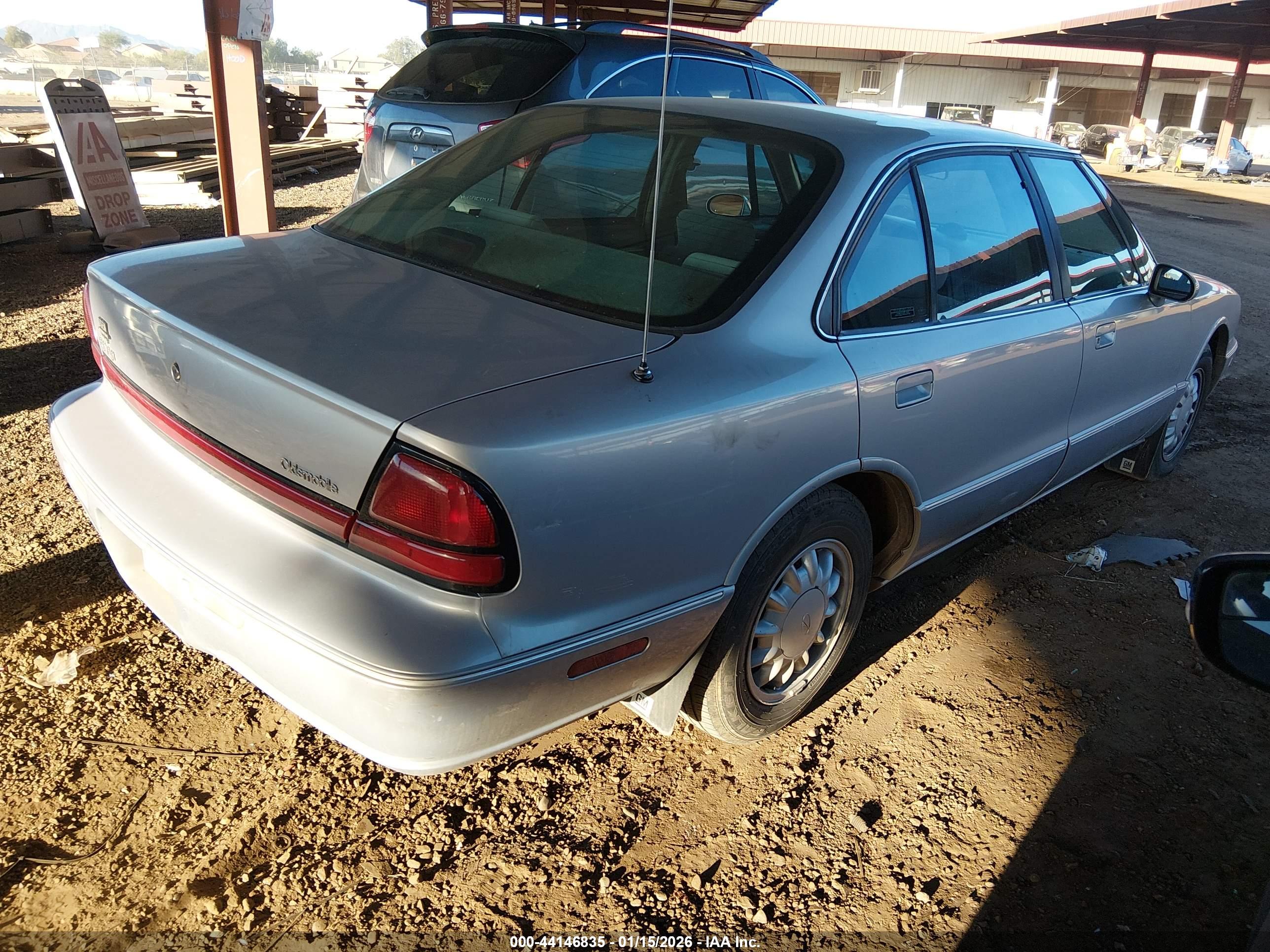 OLDSMOBILE EIGHTY-EIGHT image 4