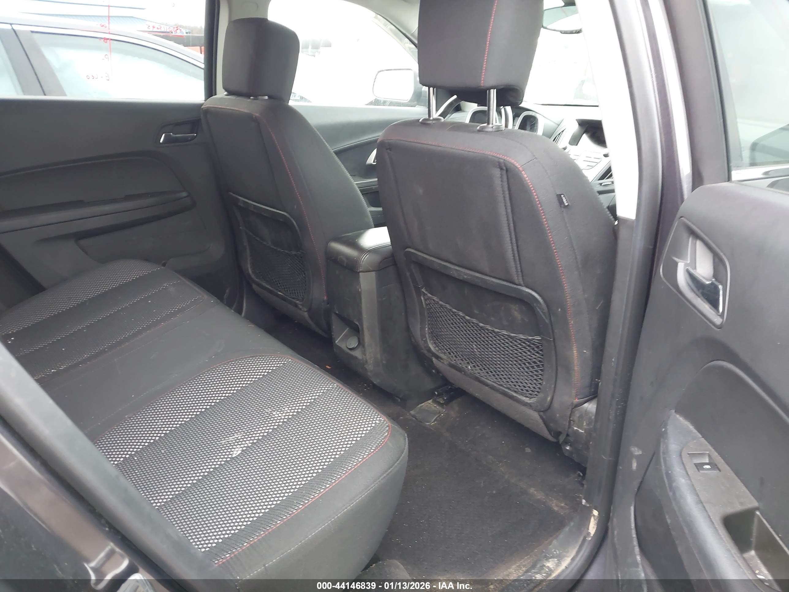 CHEVROLET EQUINOX image 8