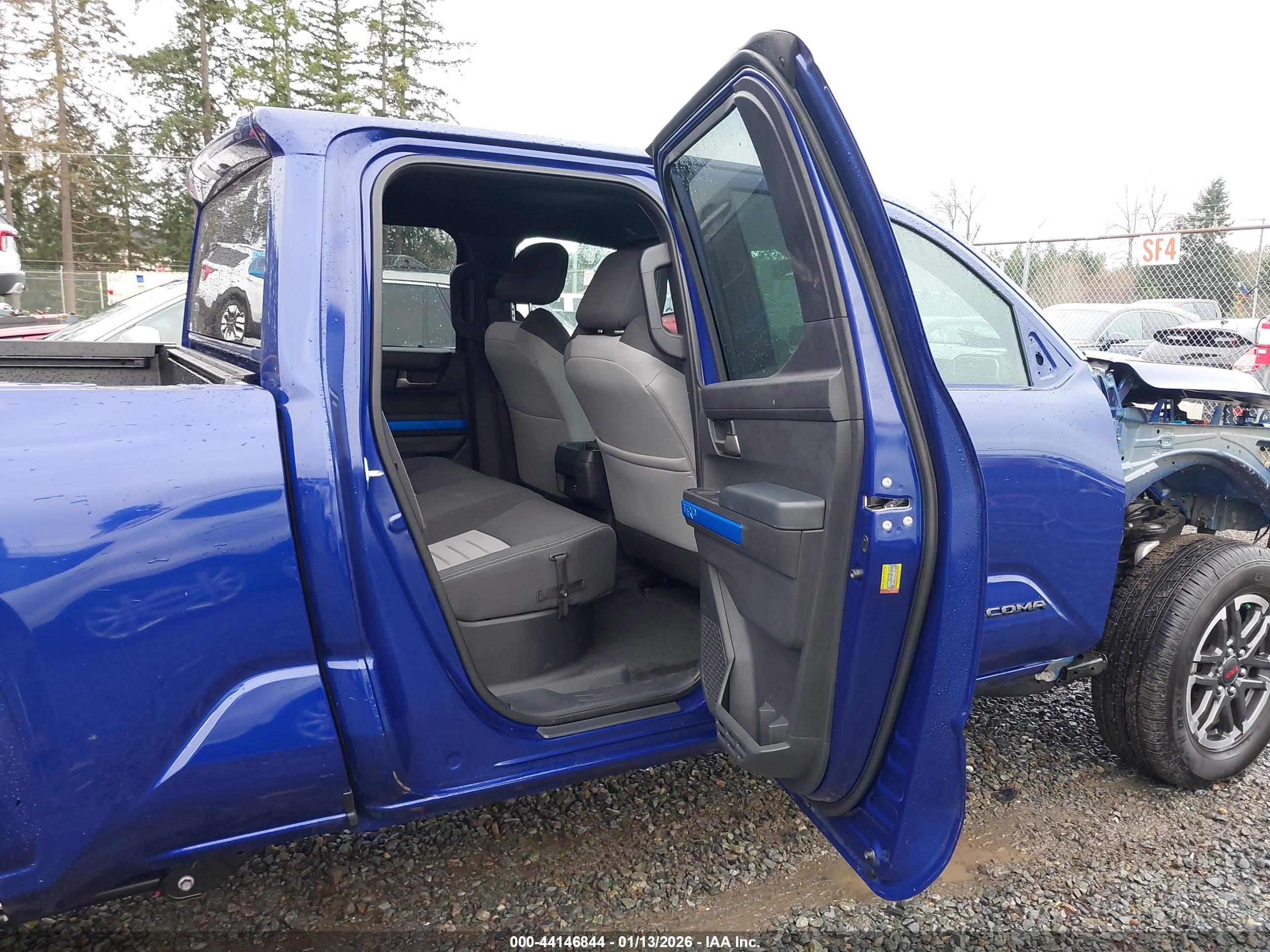TOYOTA TACOMA image 8
