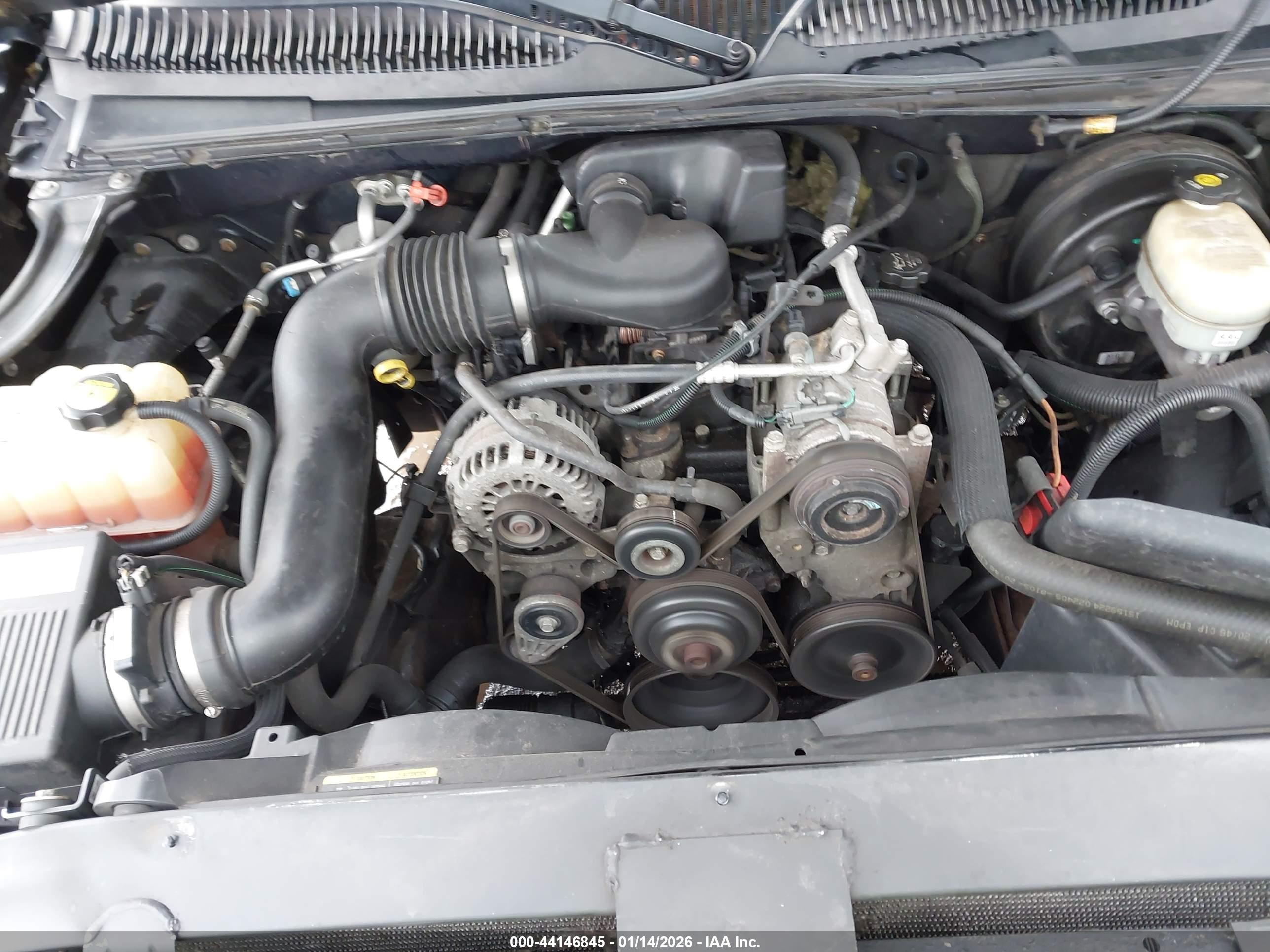CHEVROLET SILVERADO image 10