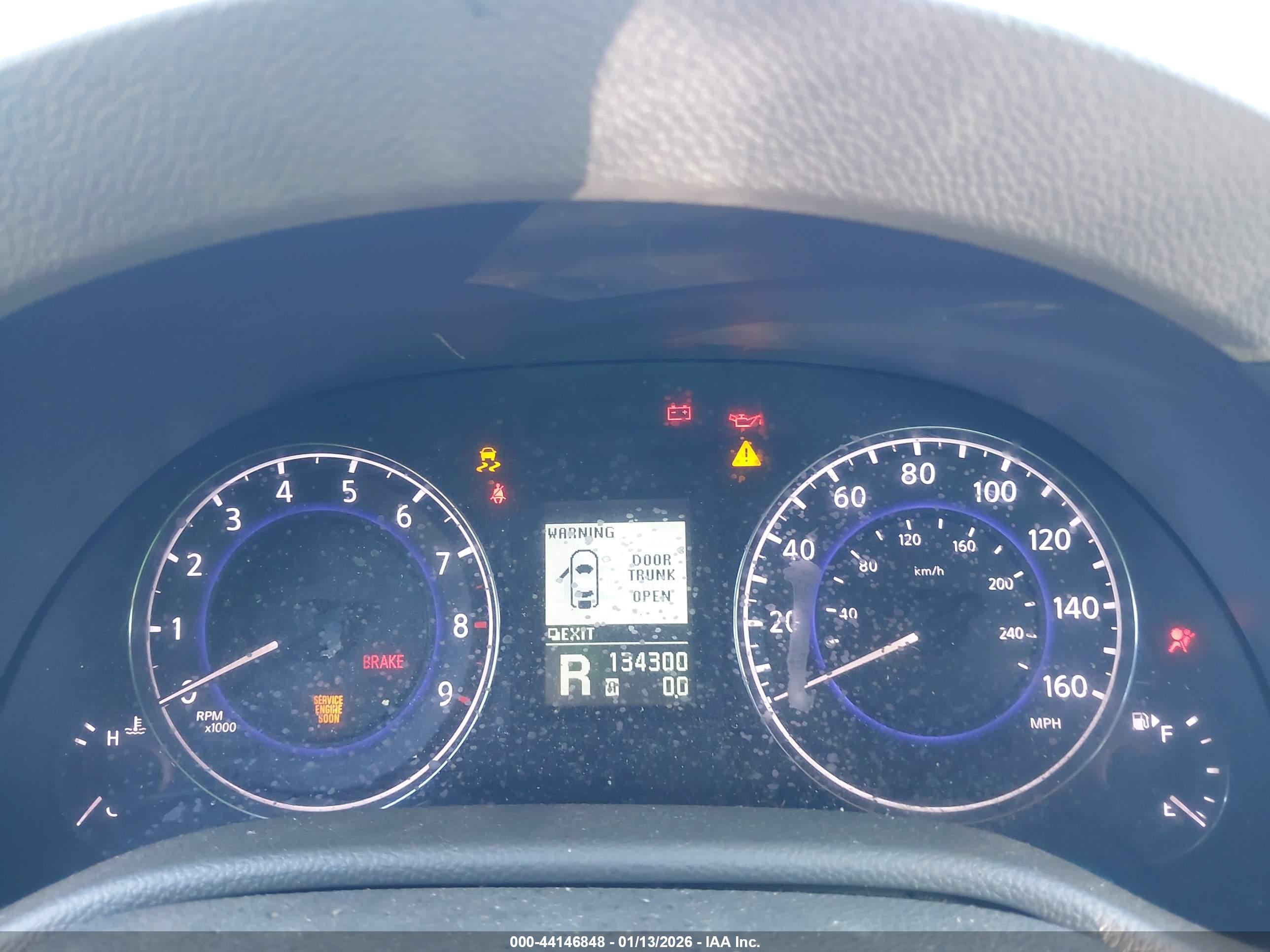 INFINITI G37 image 7
