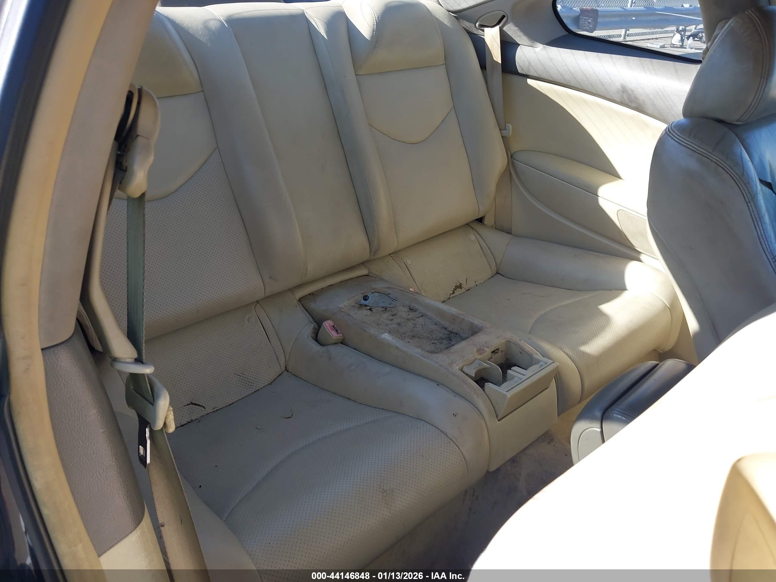 INFINITI G37 image 8