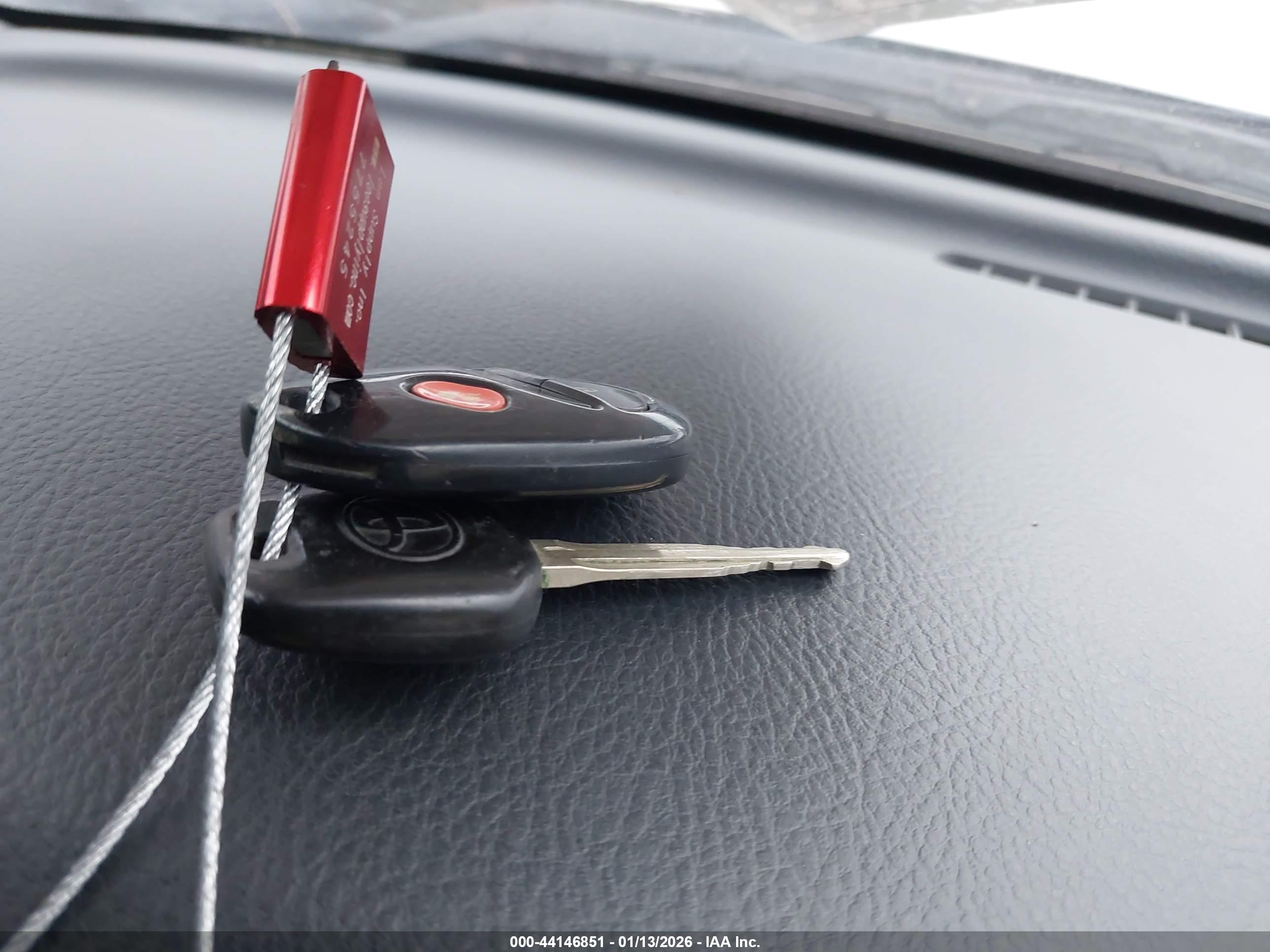 TOYOTA TACOMA image 11