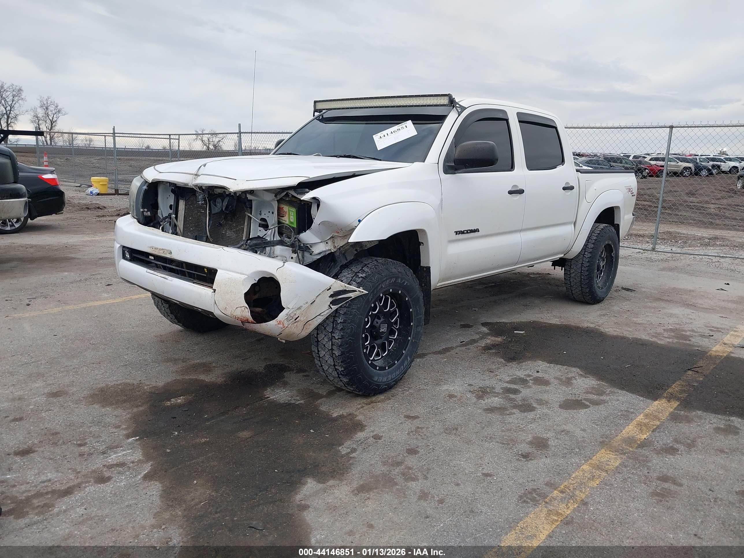 TOYOTA TACOMA image 2