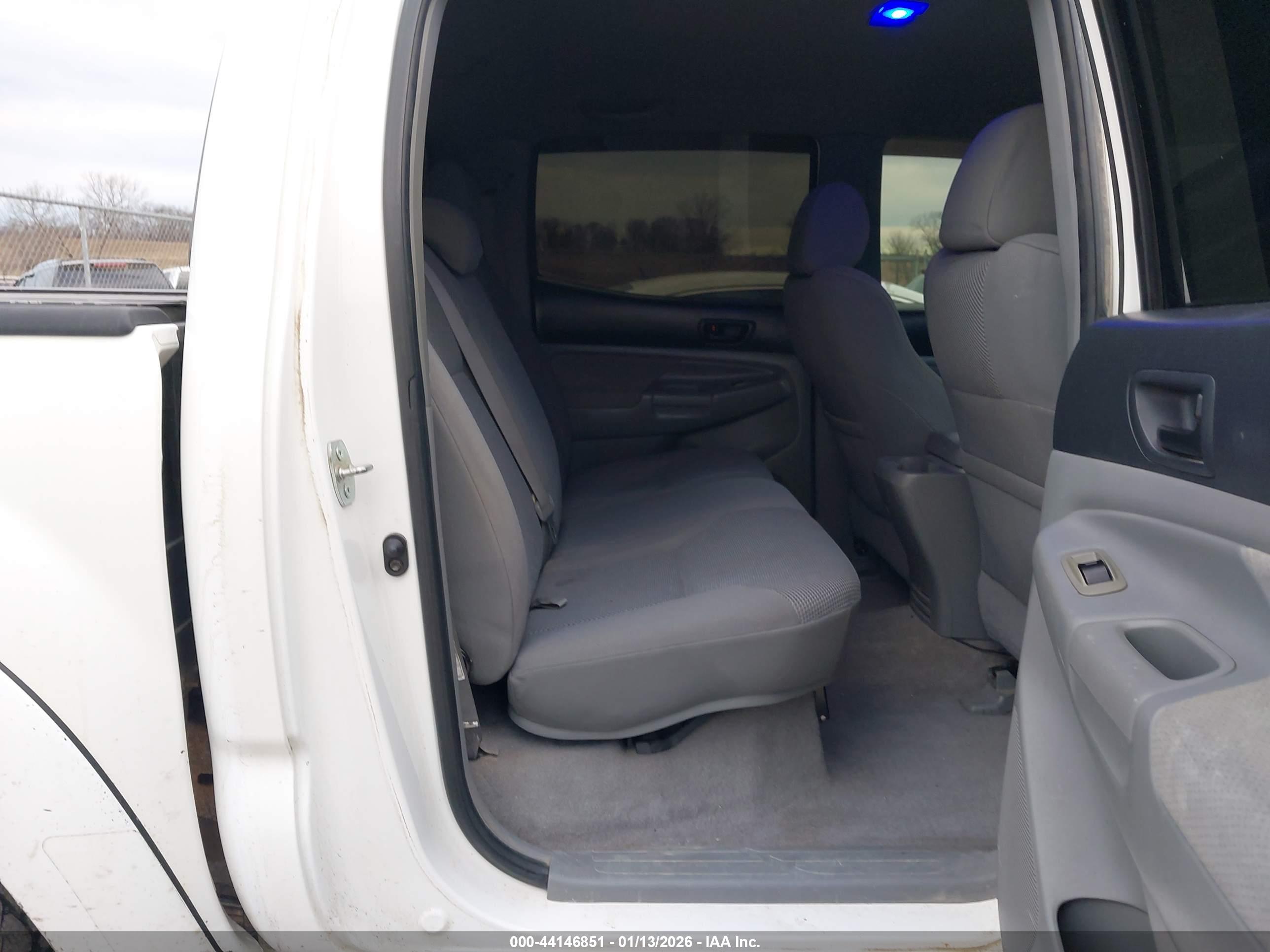 TOYOTA TACOMA image 8