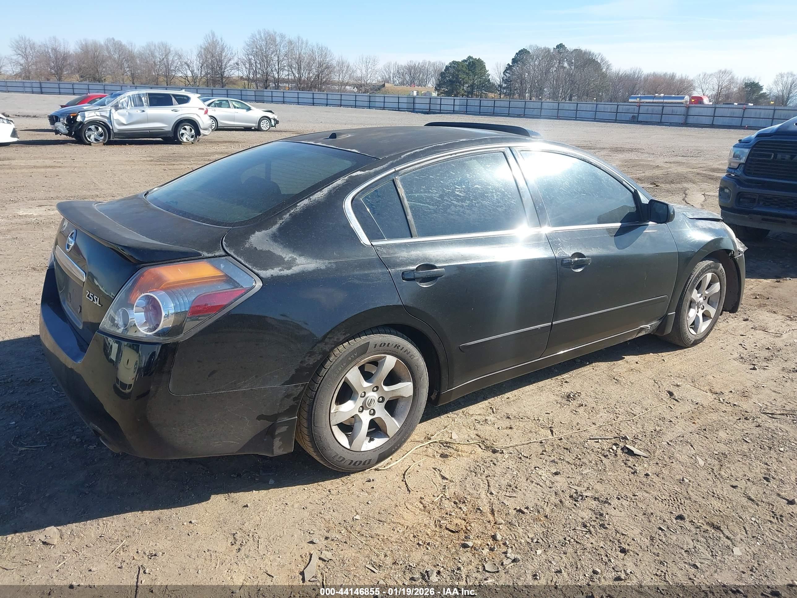 NISSAN ALTIMA image 4