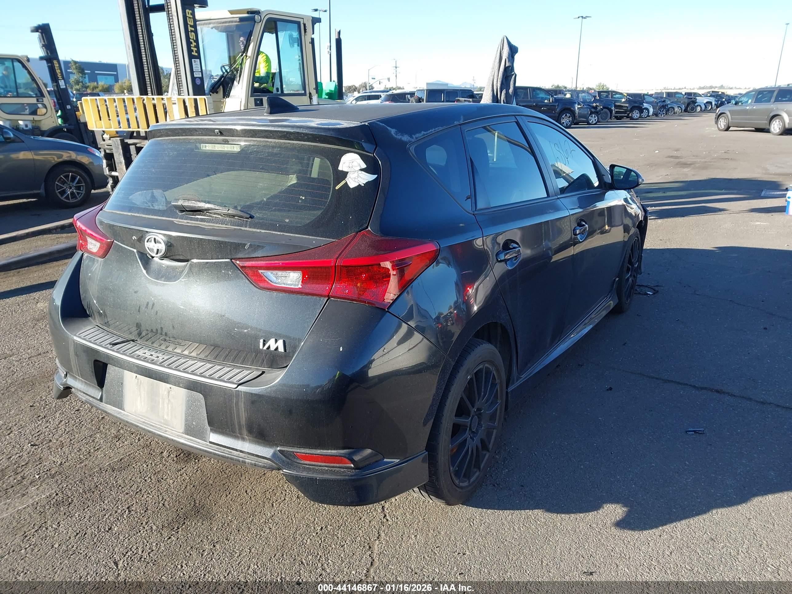 SCION IM image 4