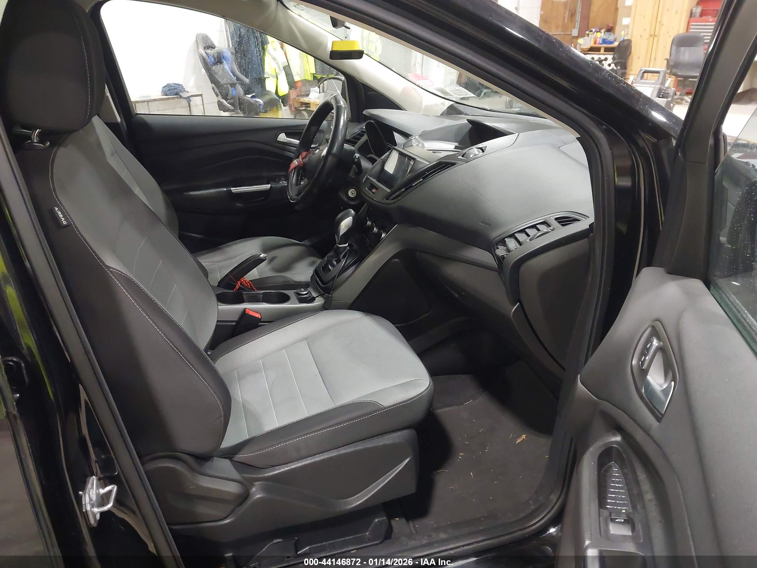 FORD ESCAPE image 5